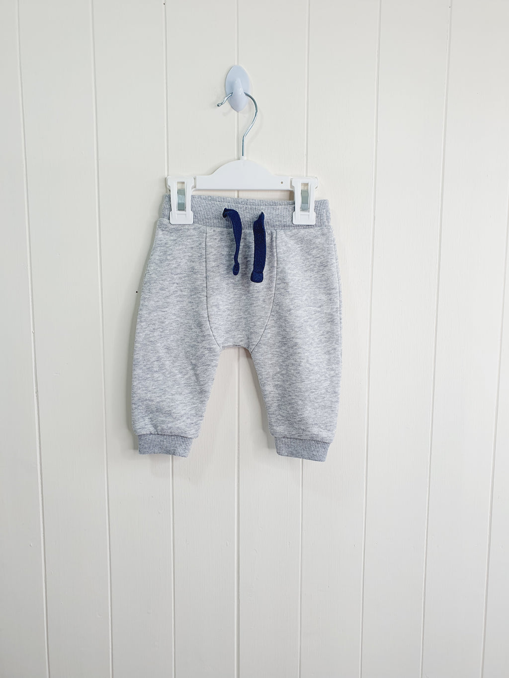 F&F boys joggers 3-6 months