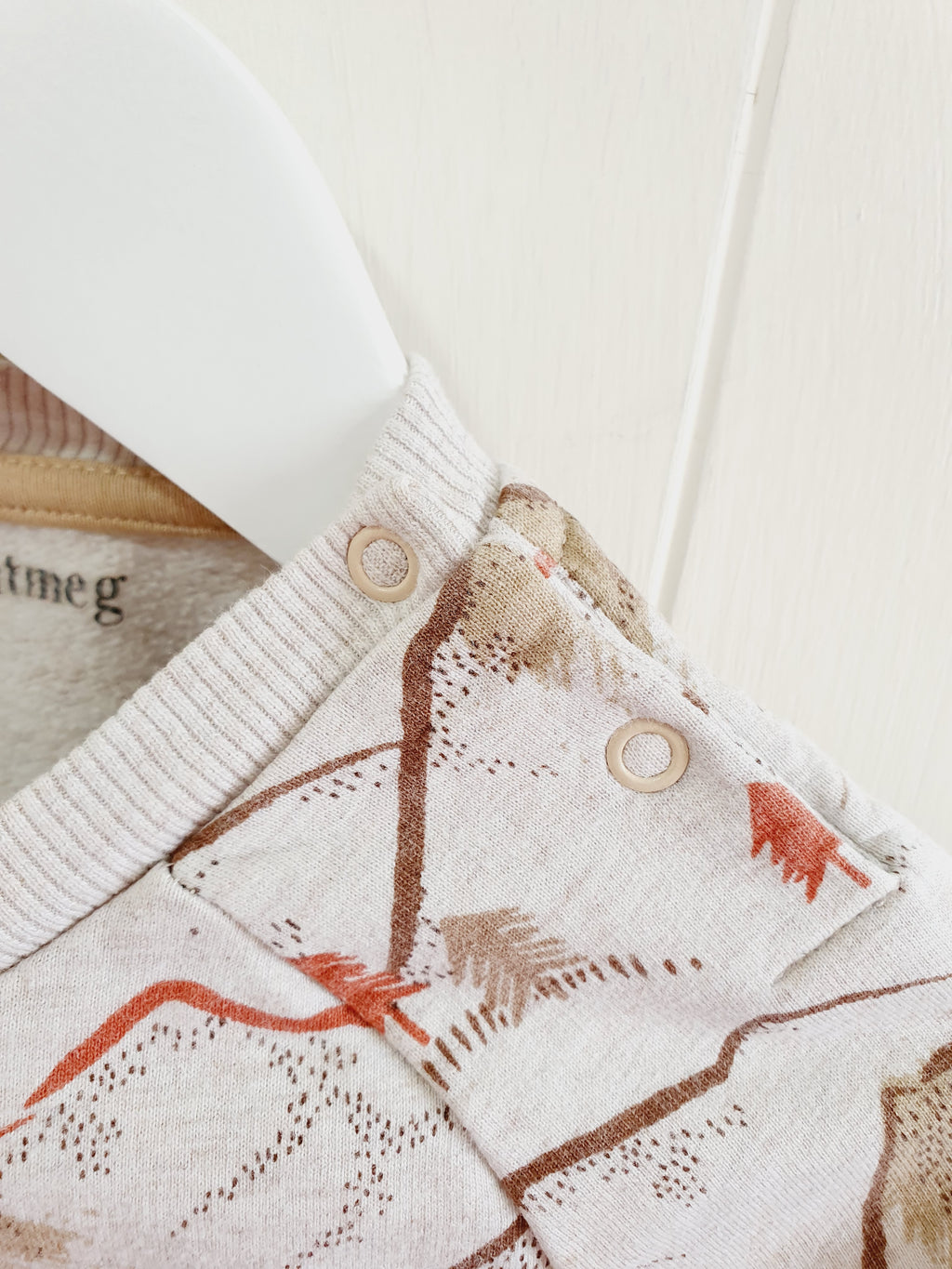 Nutmeg boys jumper 9-12 months