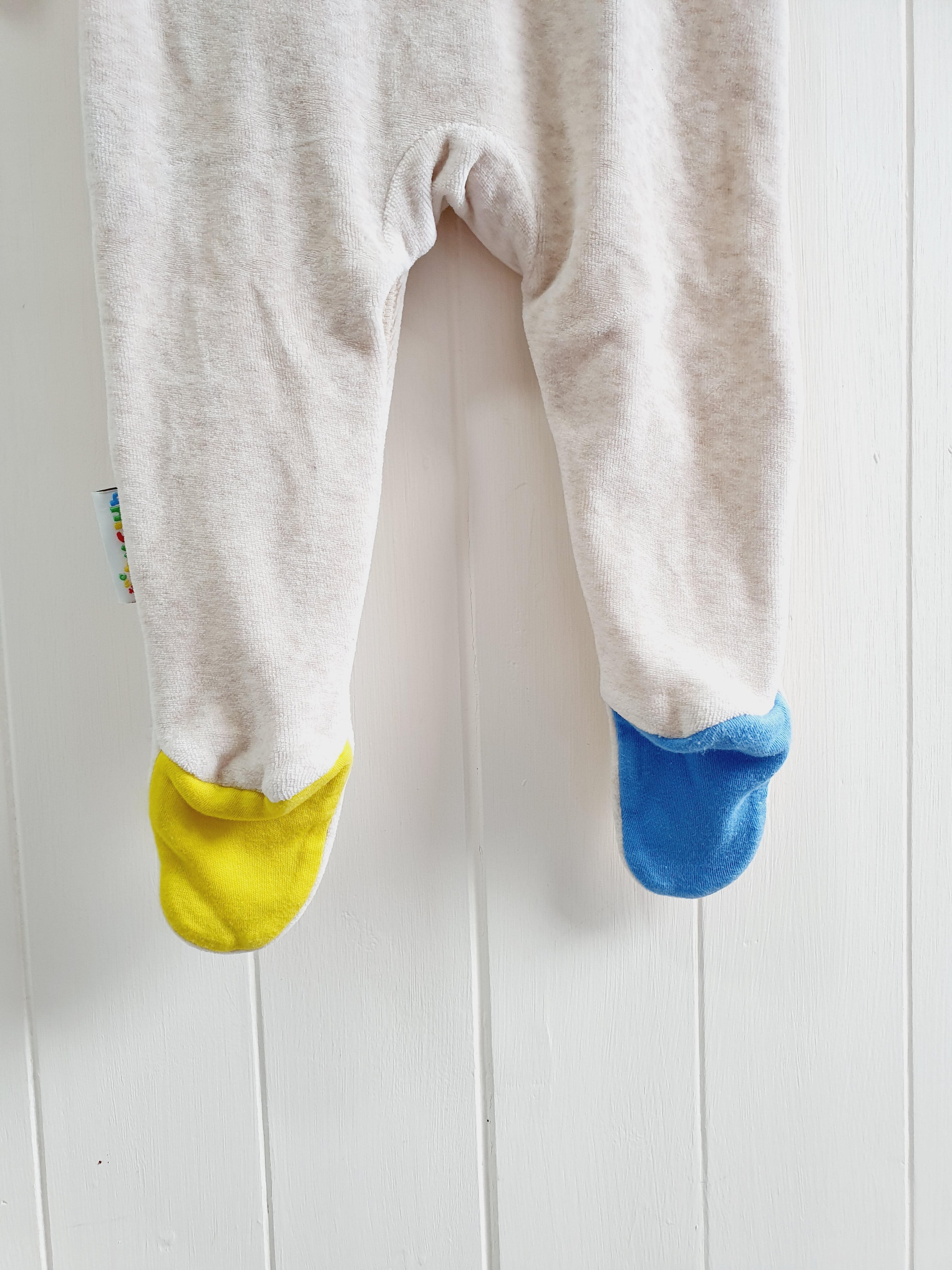 The Baby Club at Tesco 'can you find my sleepsuit 6-9 months