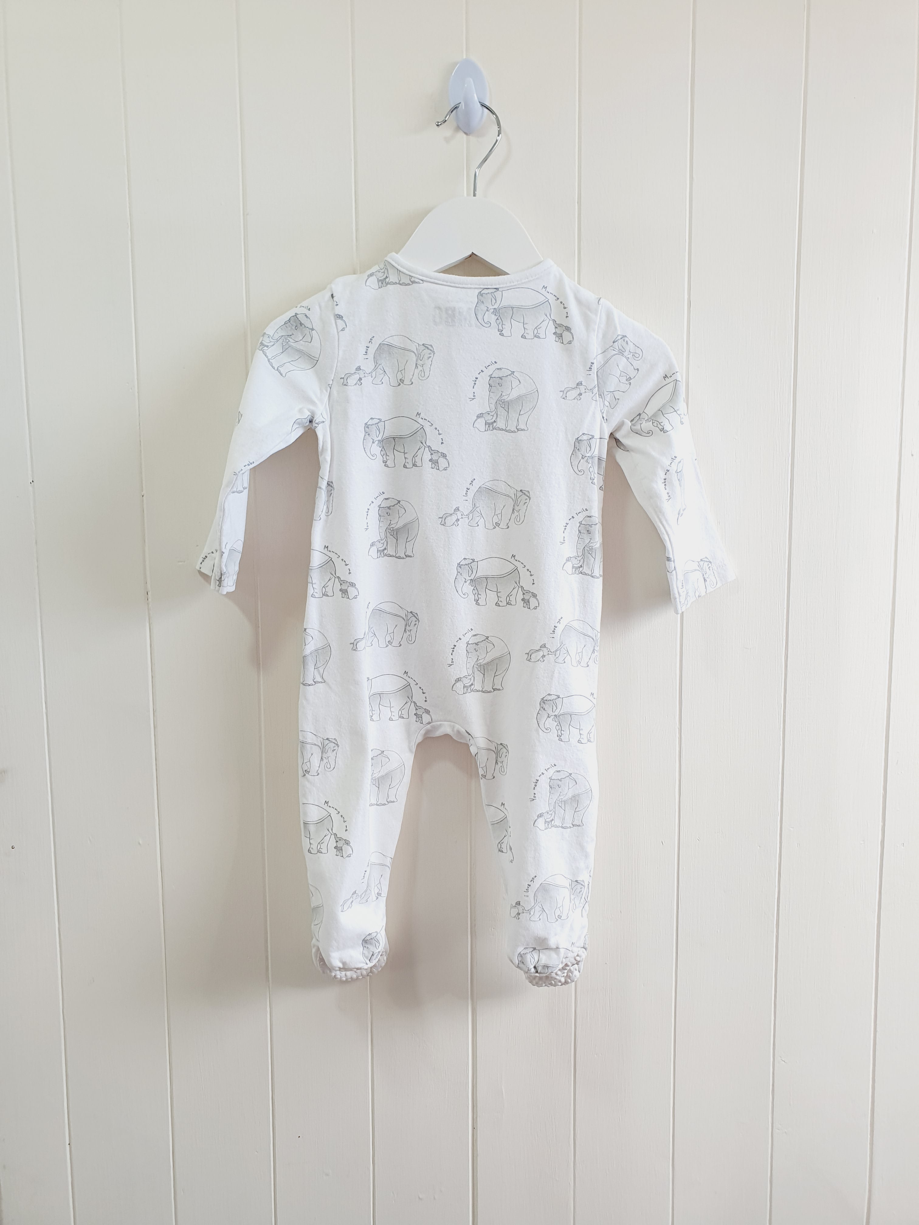 Disney baby TU Dumbo popper sleepsuit 6-9 months