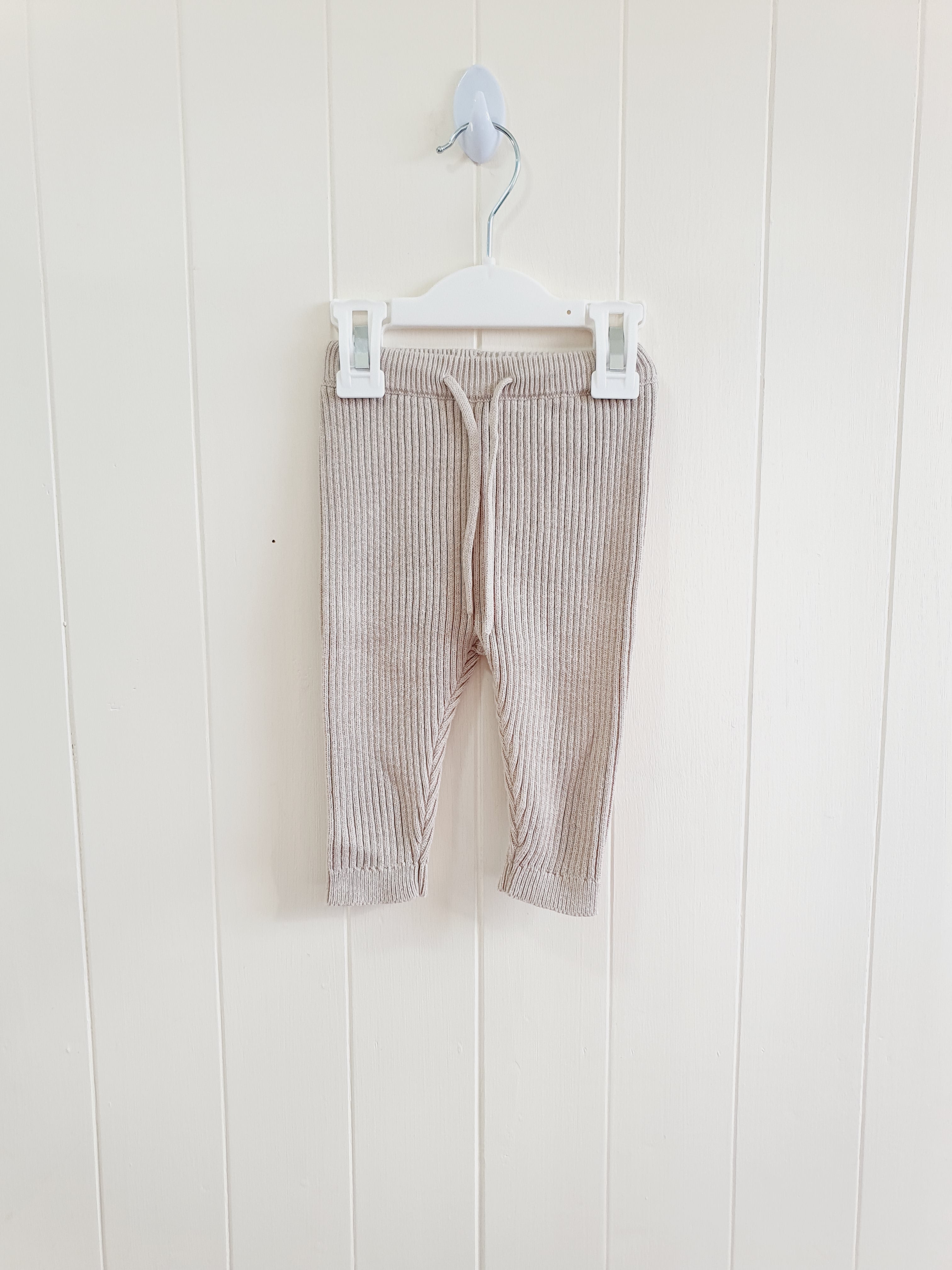 George boys/girls/gender neutral knit leggings 3-6 months