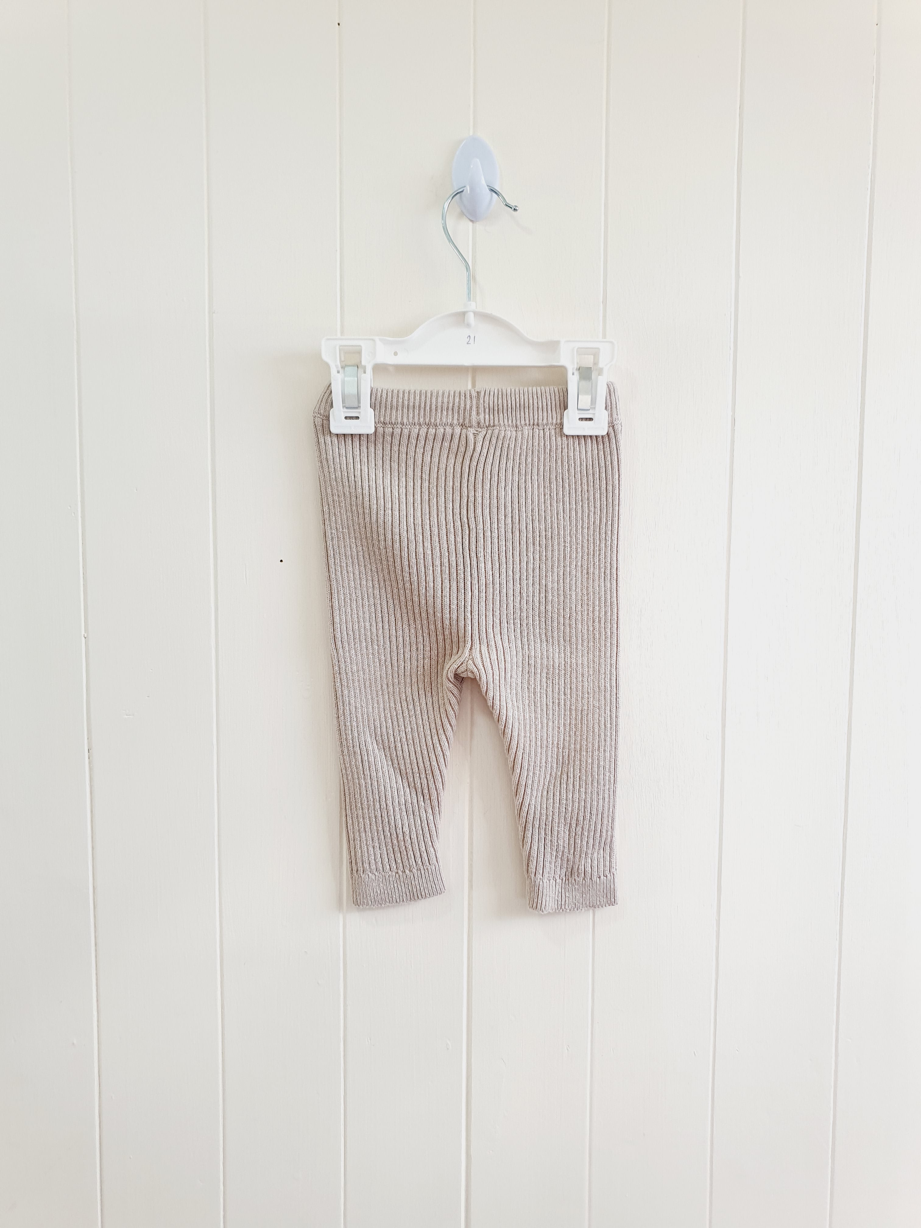 George boys/girls/gender neutral knit leggings 3-6 months