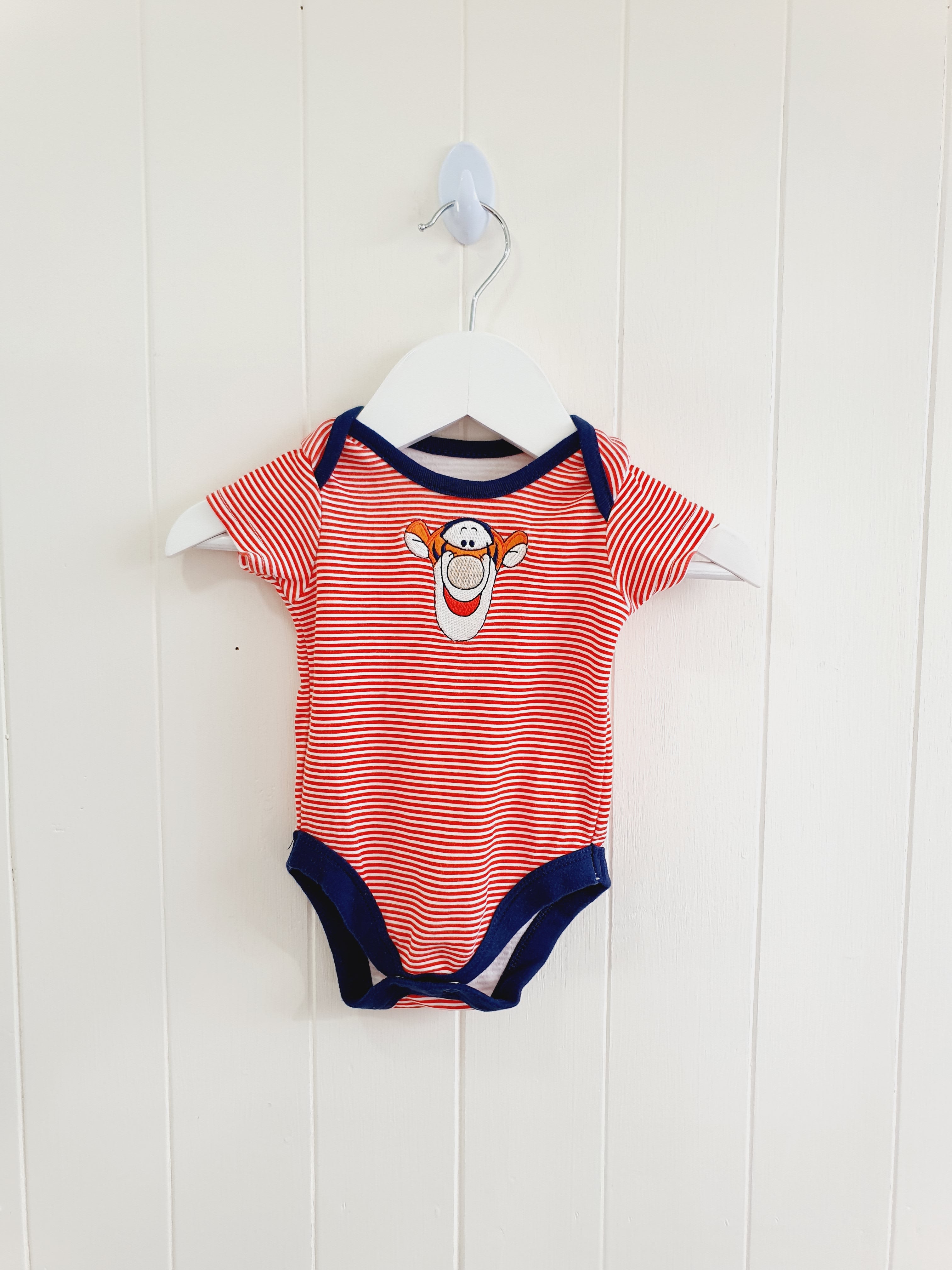 George boys short sleeve bodysuit Tigger 0-3 months