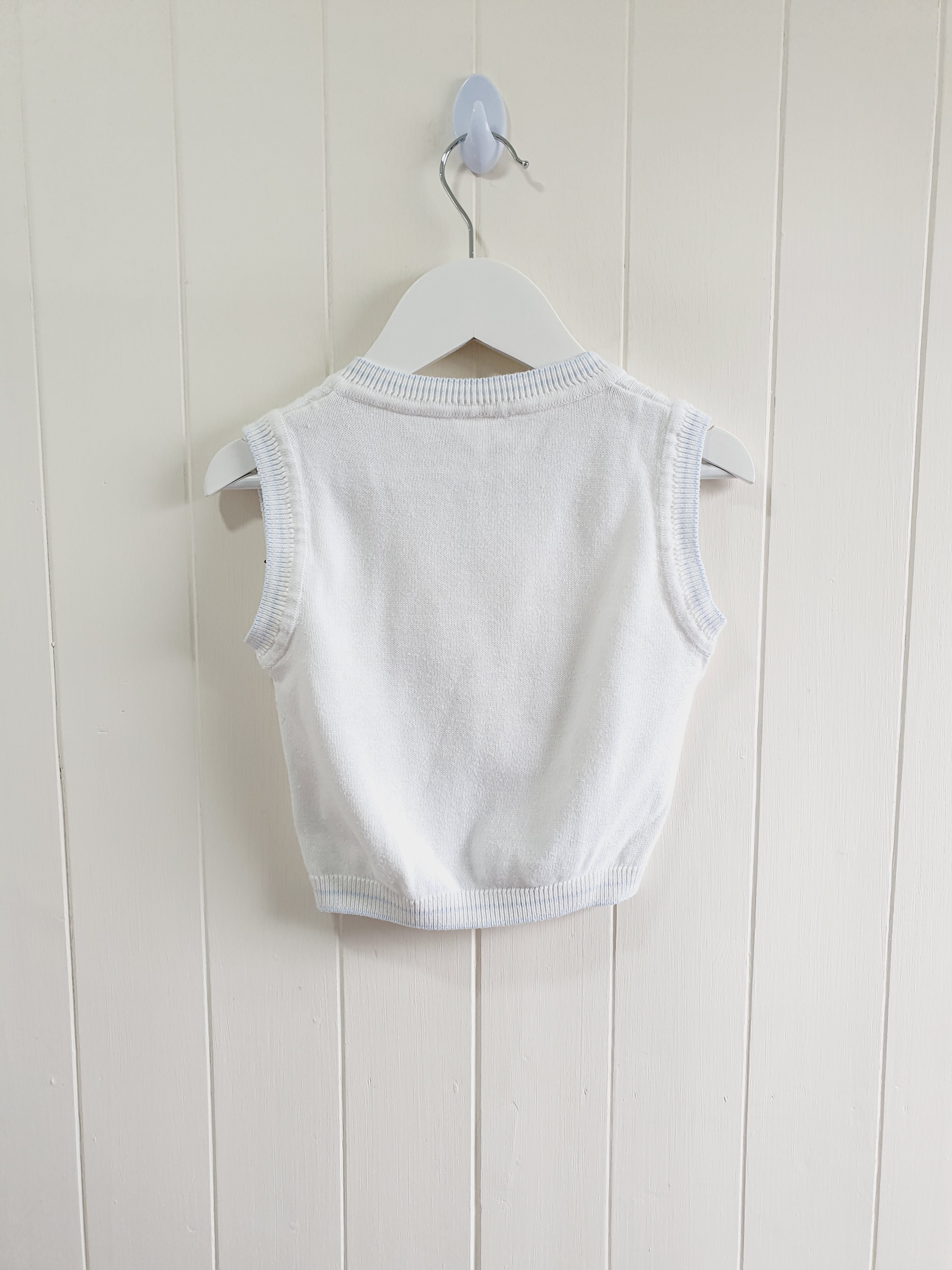Pretty Originals England white cable knit V neck vest 18 months