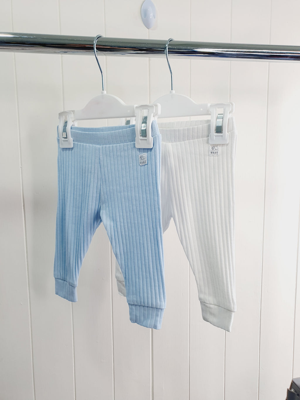 River Island ribbed light blue and white leggings 0-3 months