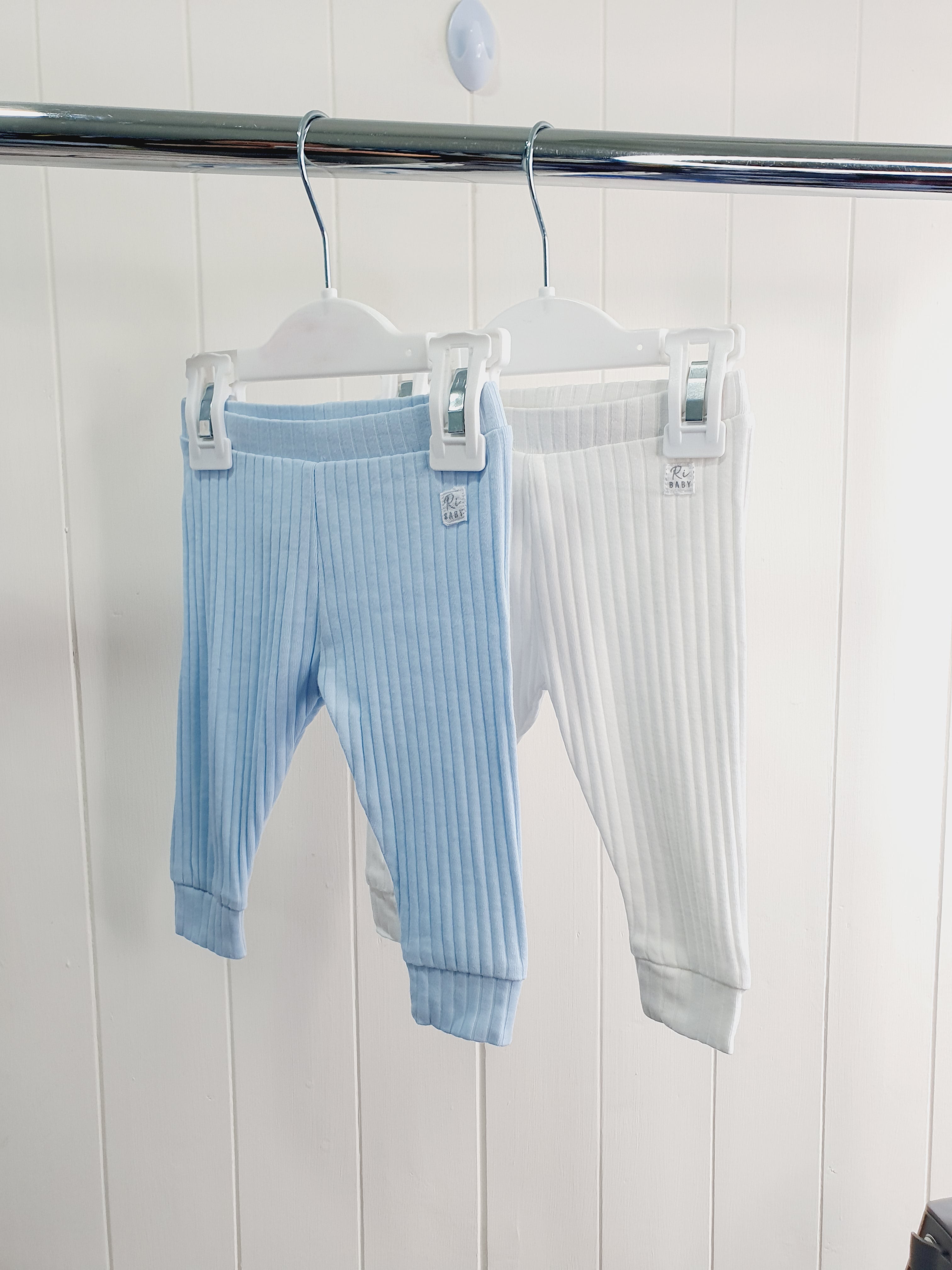 River Island ribbed light blue and white leggings 0-3 months