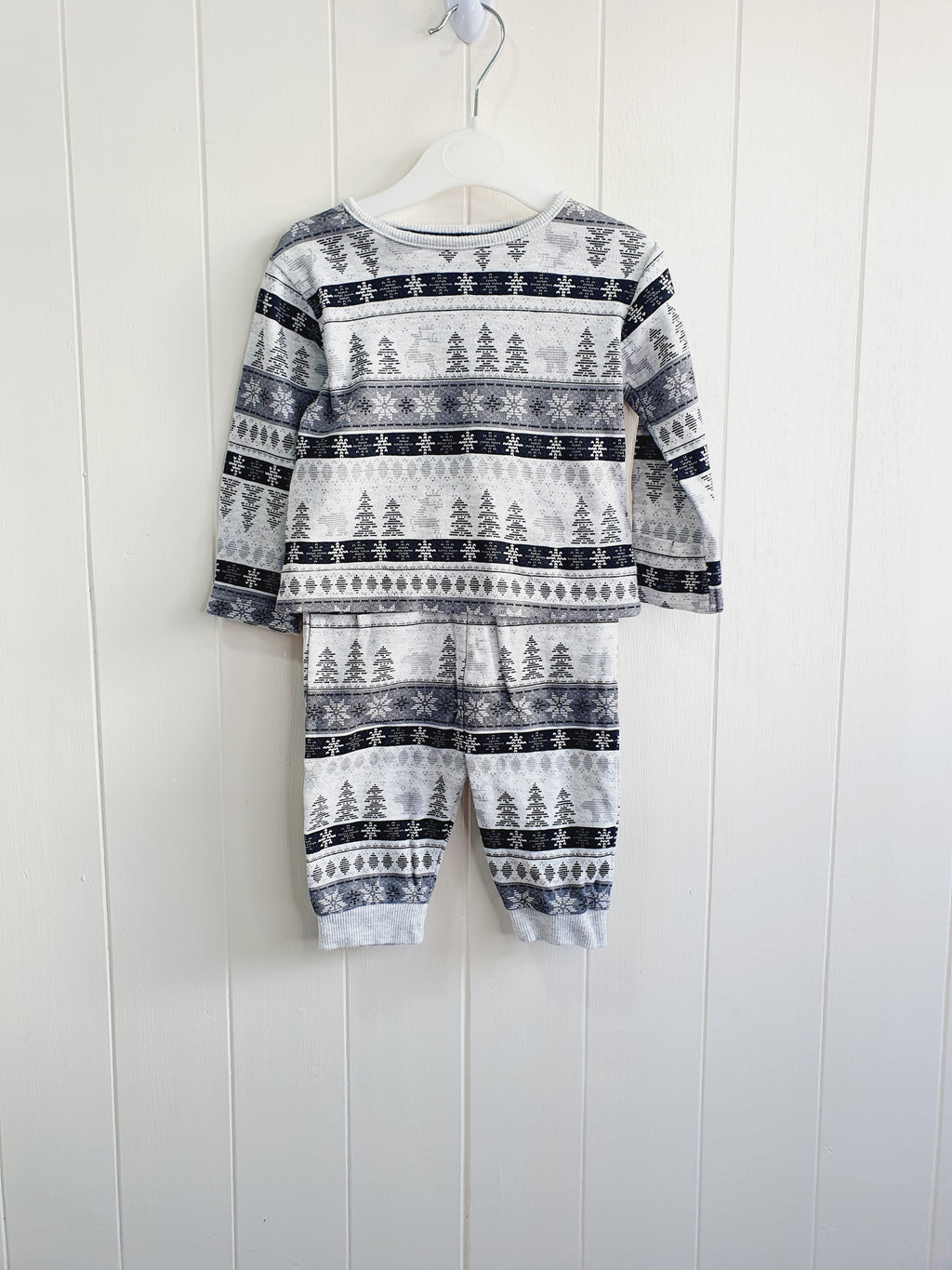 George Fairisle long sleeve matching baby Christmas 2 piece pyjamas 0-3 months