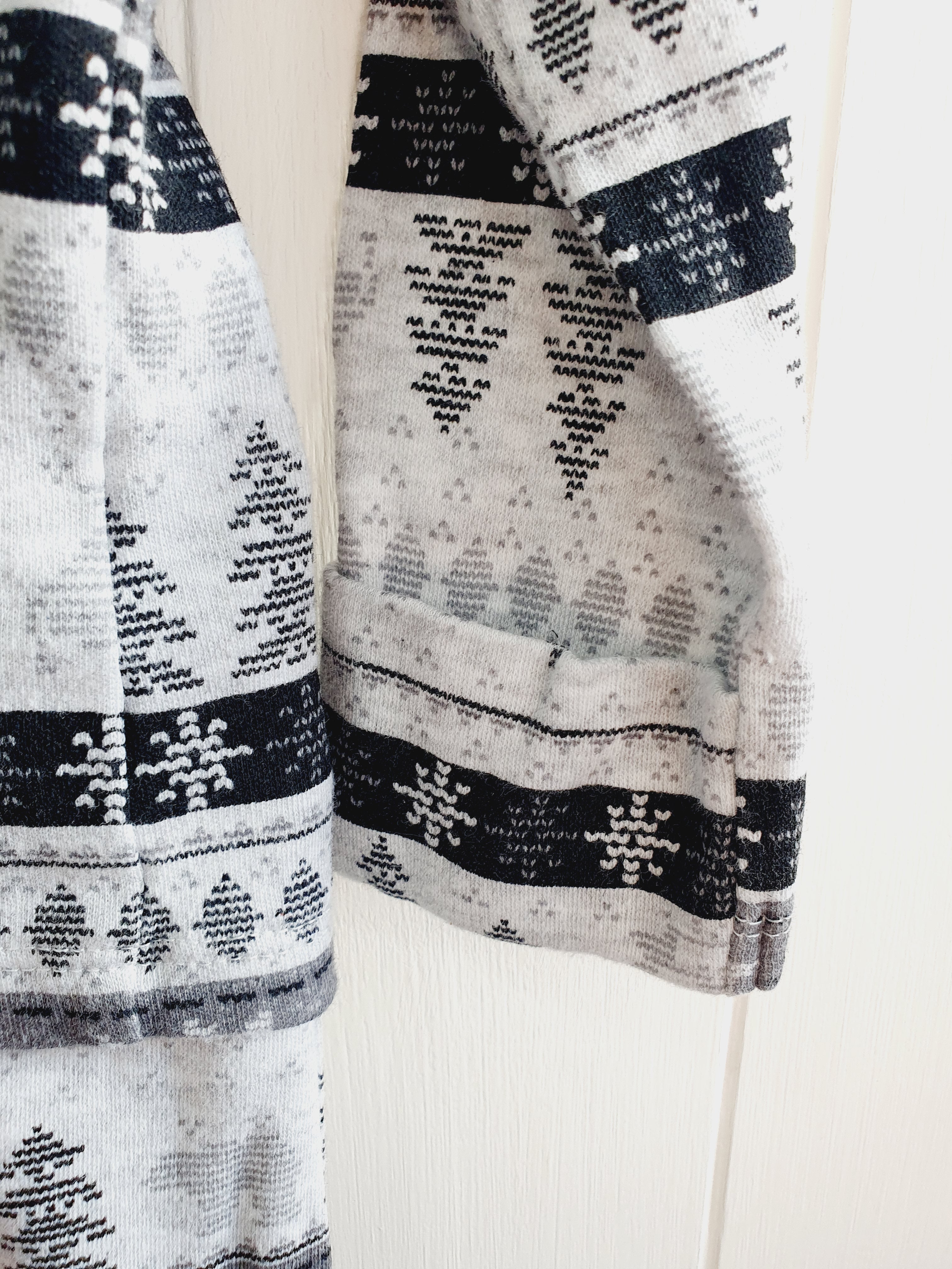 George Fairisle long sleeve matching baby Christmas 2 piece pyjamas 0-3 months