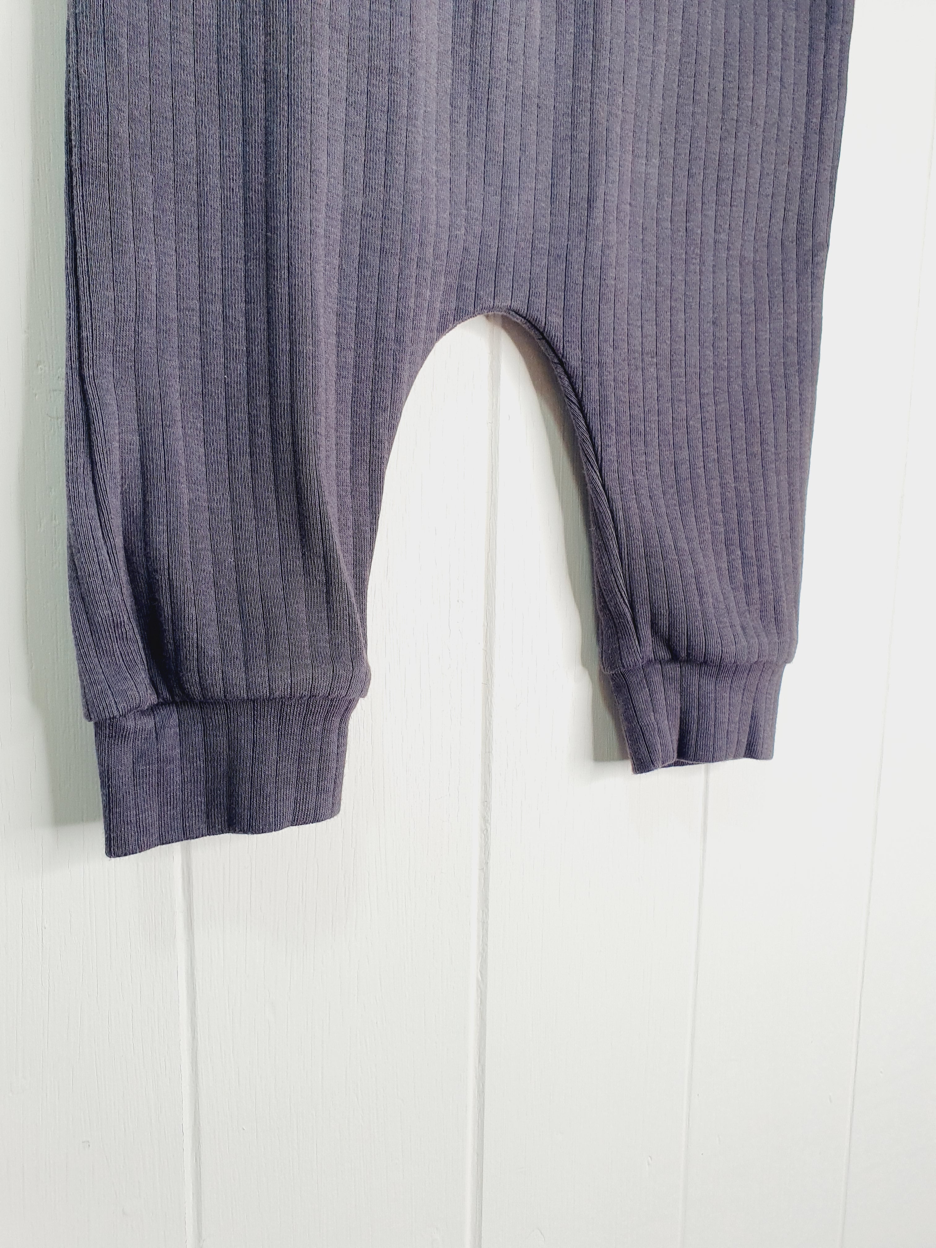 Nutmeg dark grey legging 0-3 months