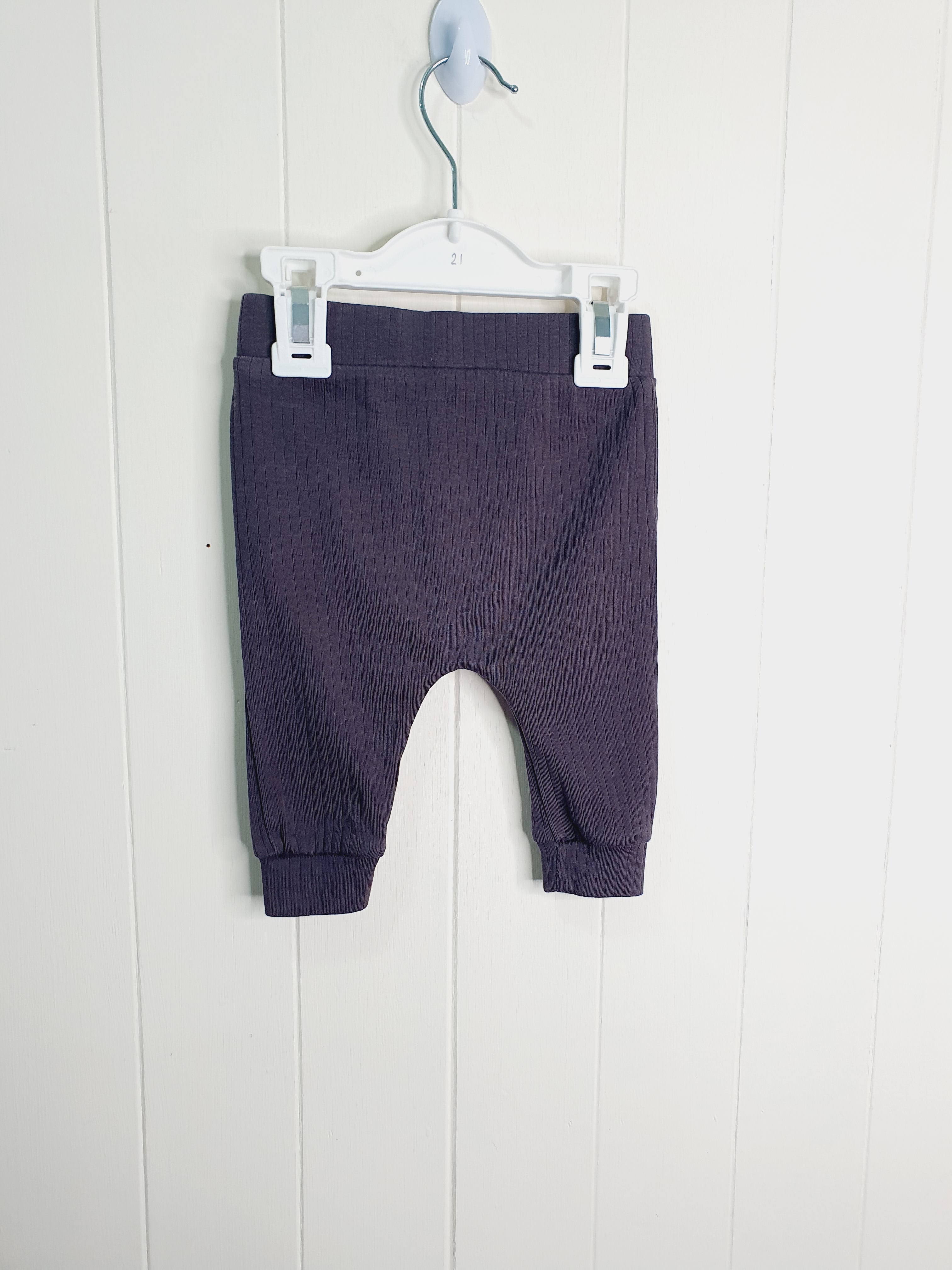 Nutmeg dark grey legging 0-3 months
