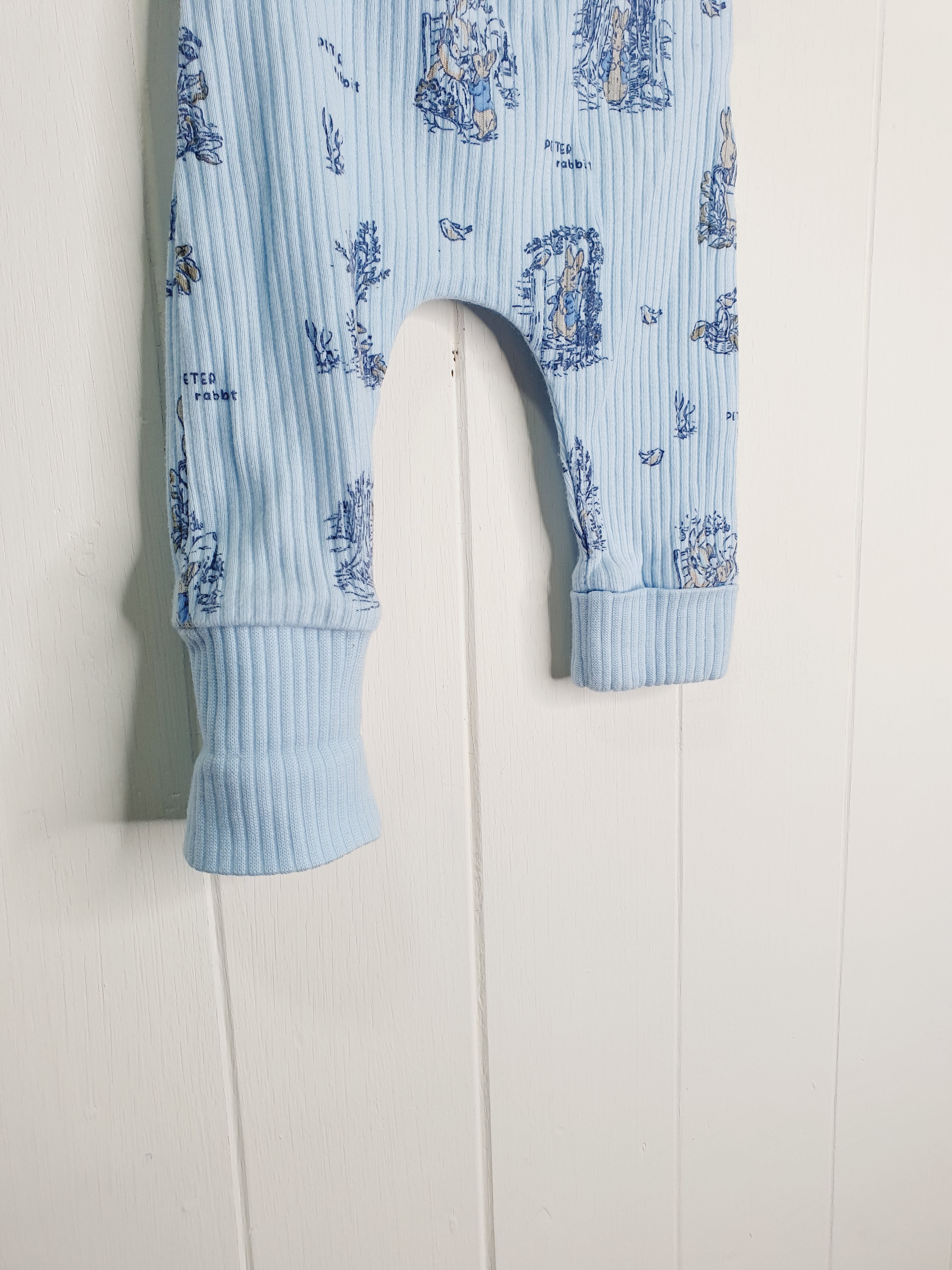 Peter Rabbit First size grow with me leggings