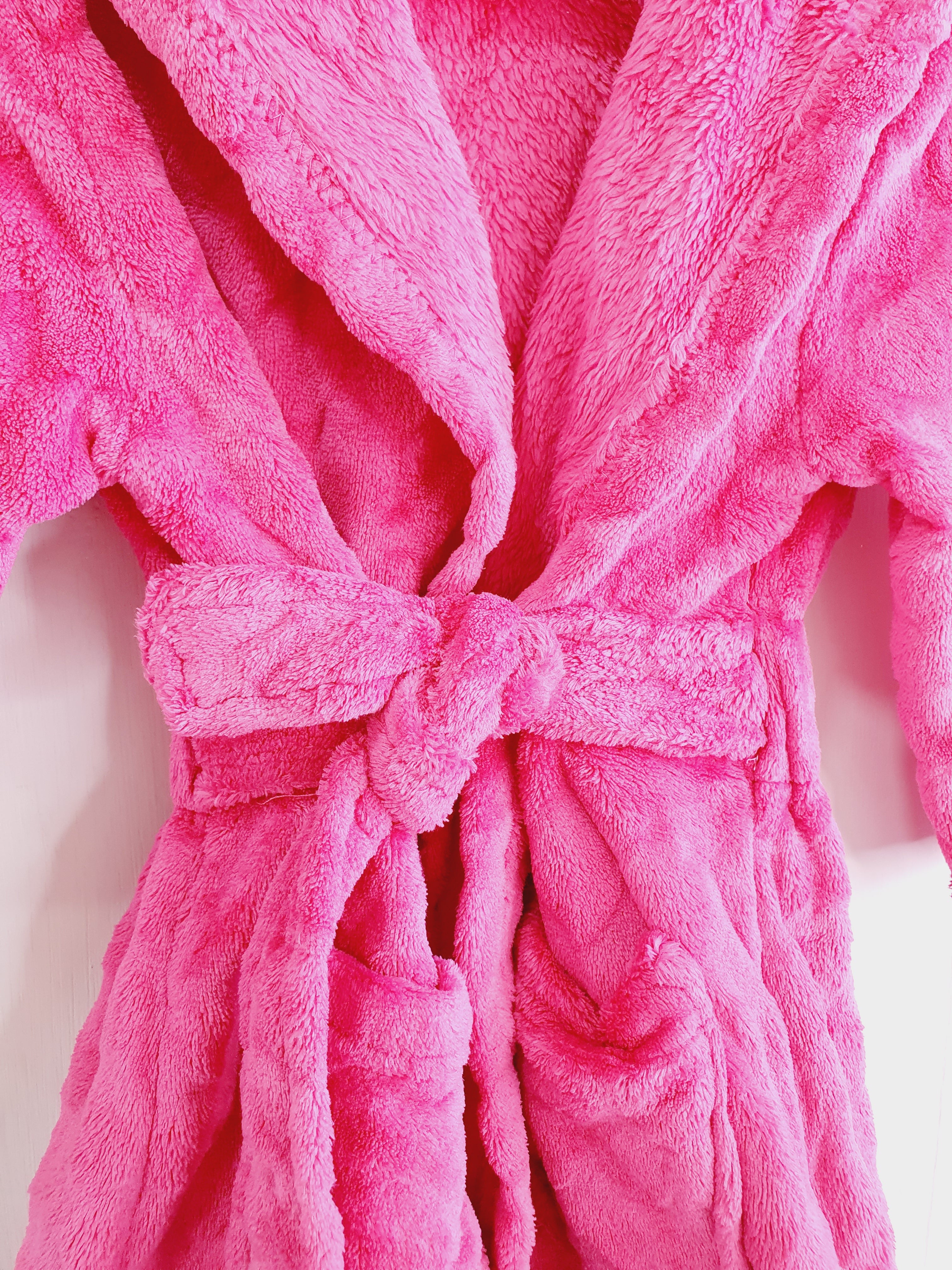 George pink dressing gown 1-1.1/2 years