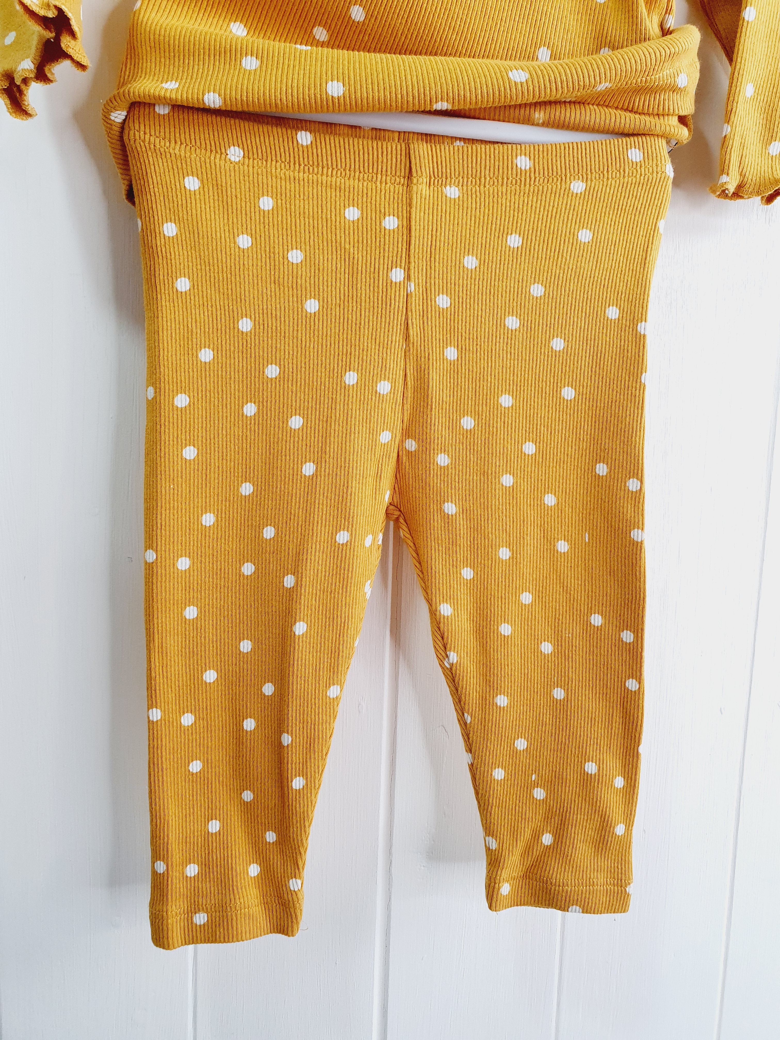 Next mustard polka dot leggings and top set 3-6 months