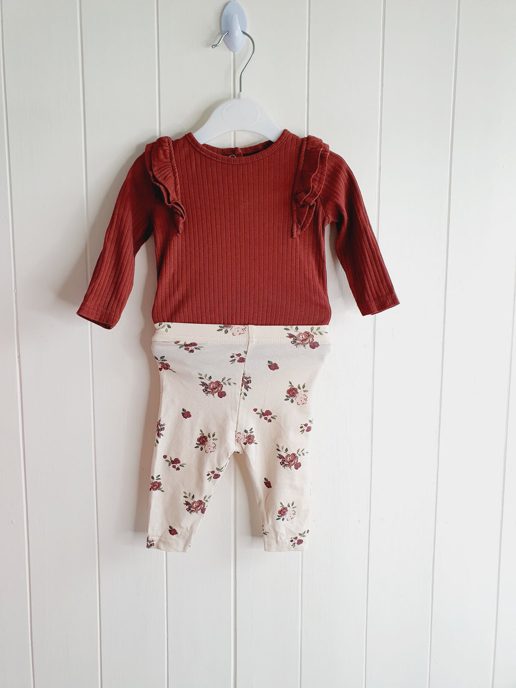 TU bodysuit and floral leggings up to 1 months