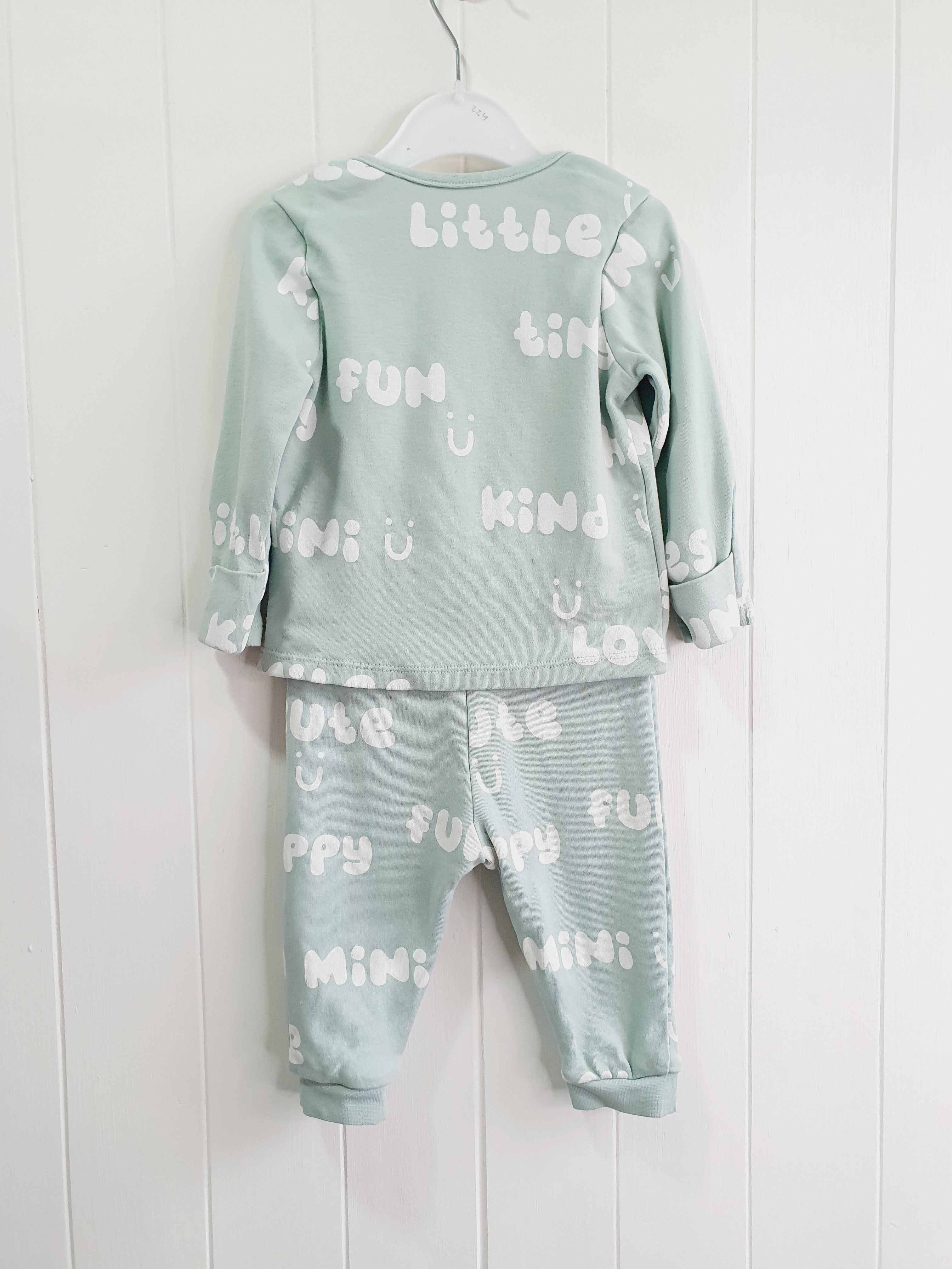George two piece pyjamas 6-9 months