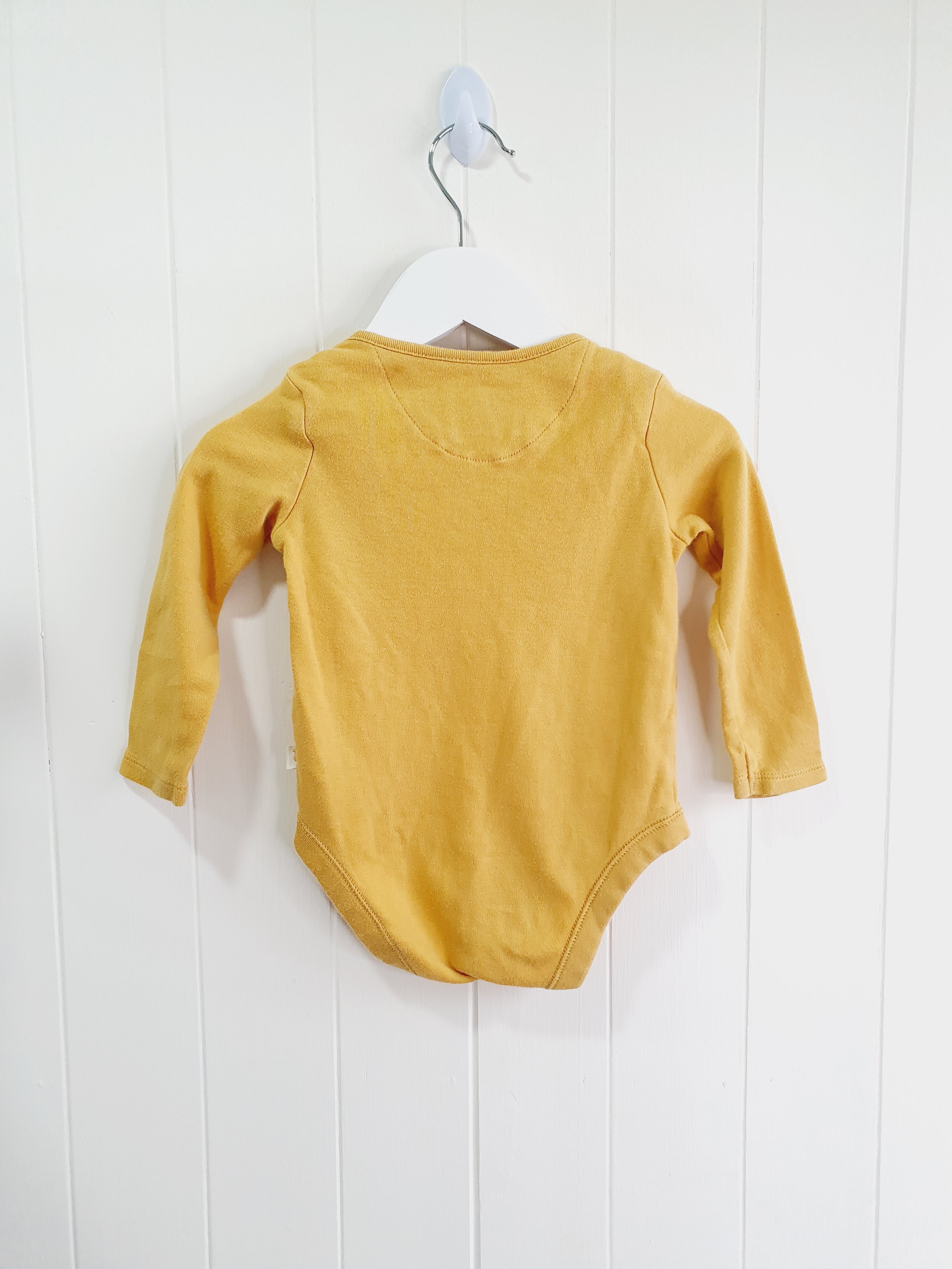 Tigger yellow bodysuit 9-12 months