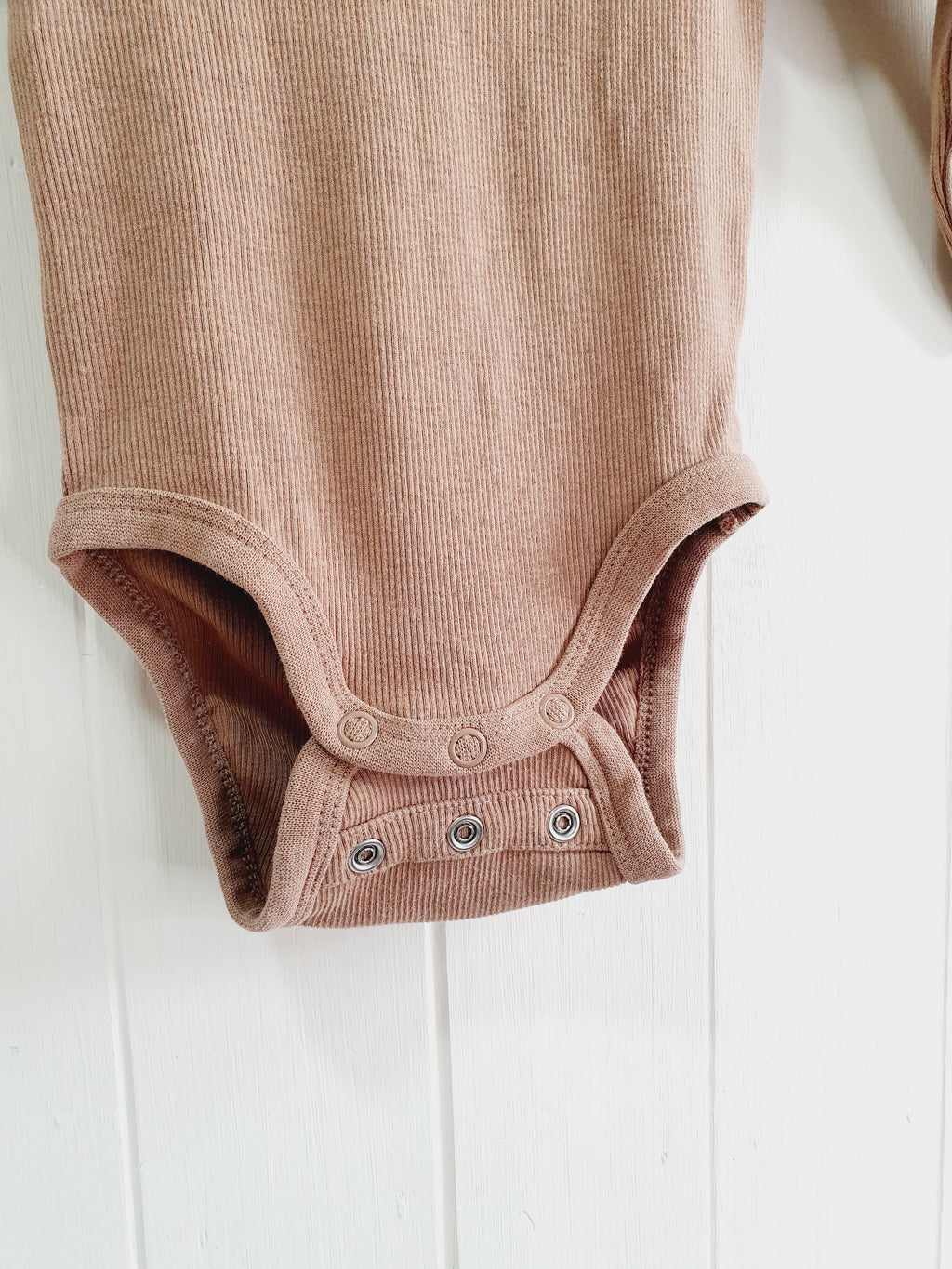 H&M brown long sleeve bodysuit 2-4 months