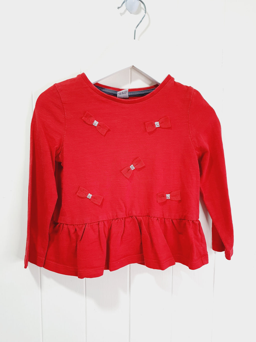 TU red with bows long sleeve top 1.1/2-2 years