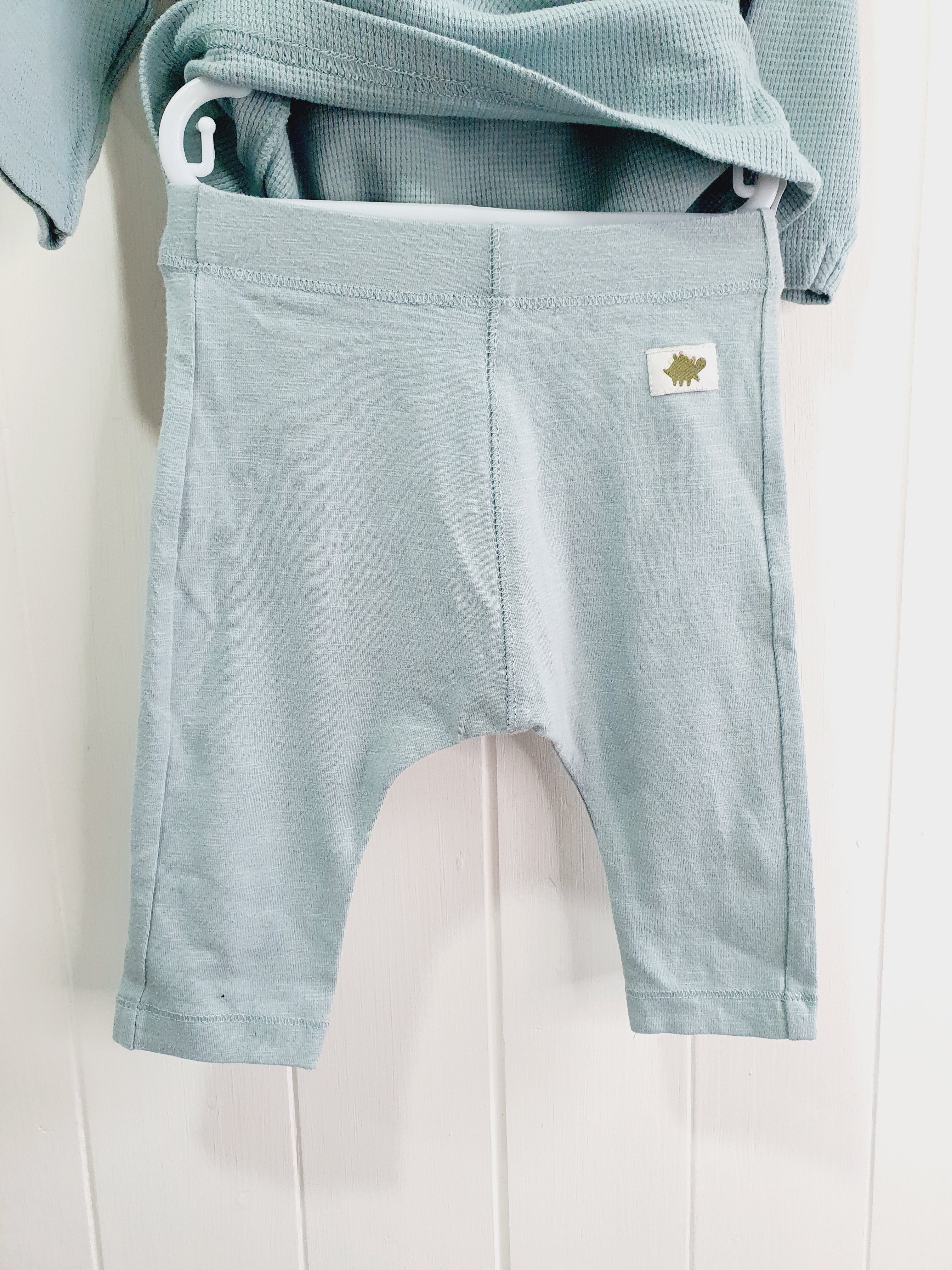 Nutmeg leggings and long sleeve top set 0-3 months