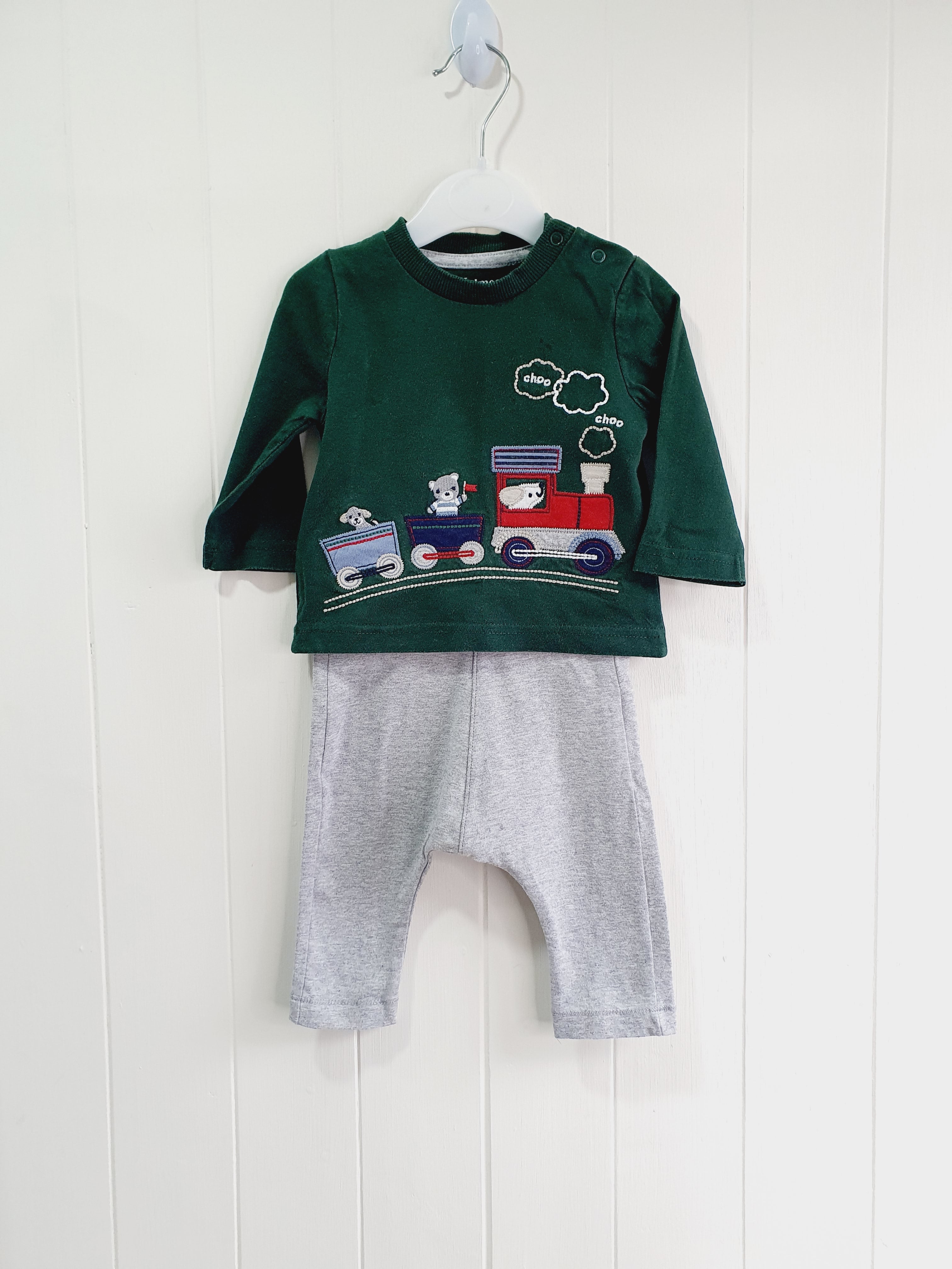 Nutmeg train applique leggings and long sleeve top set
