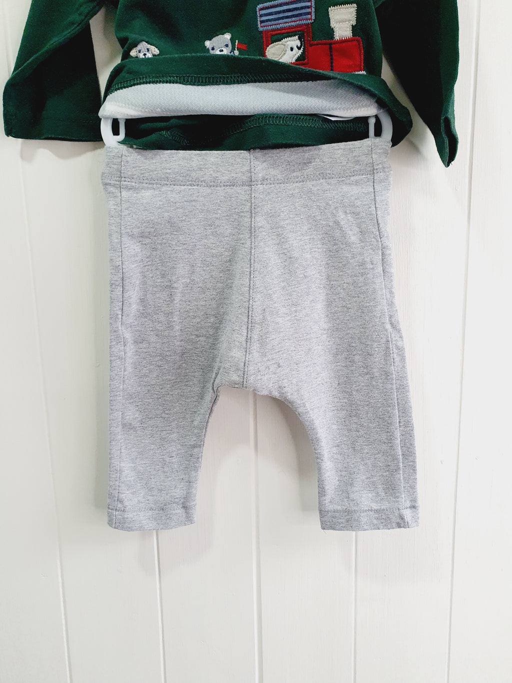 Nutmeg train applique leggings and long sleeve top set