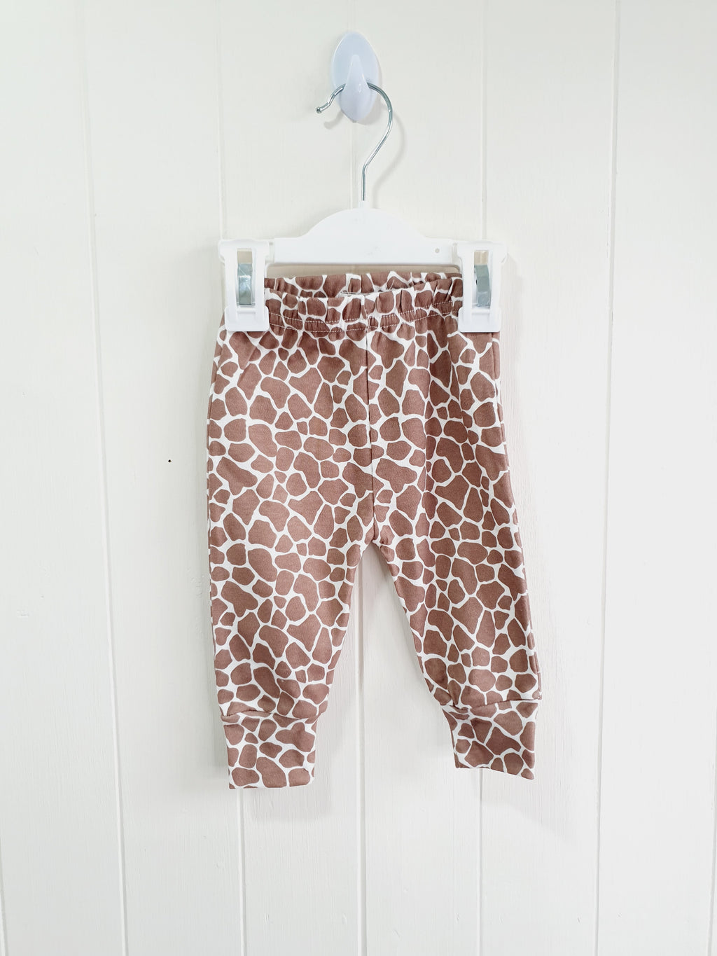 Gem Look Australia giraffe print bodusuit-leggings-long sleeve top-hat set 0-6 months