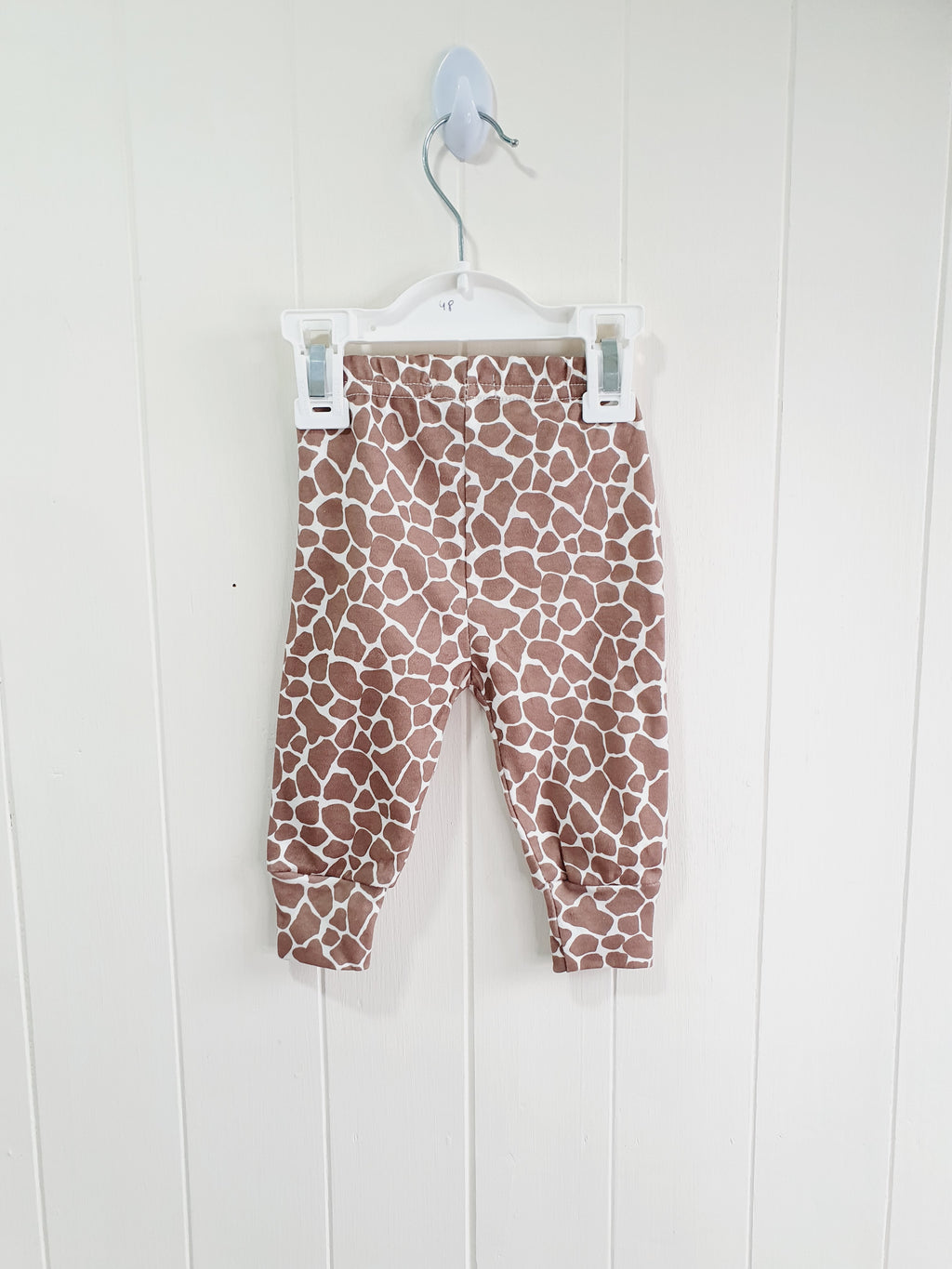 Gem Look Australia giraffe print bodusuit-leggings-long sleeve top-hat set 0-6 months