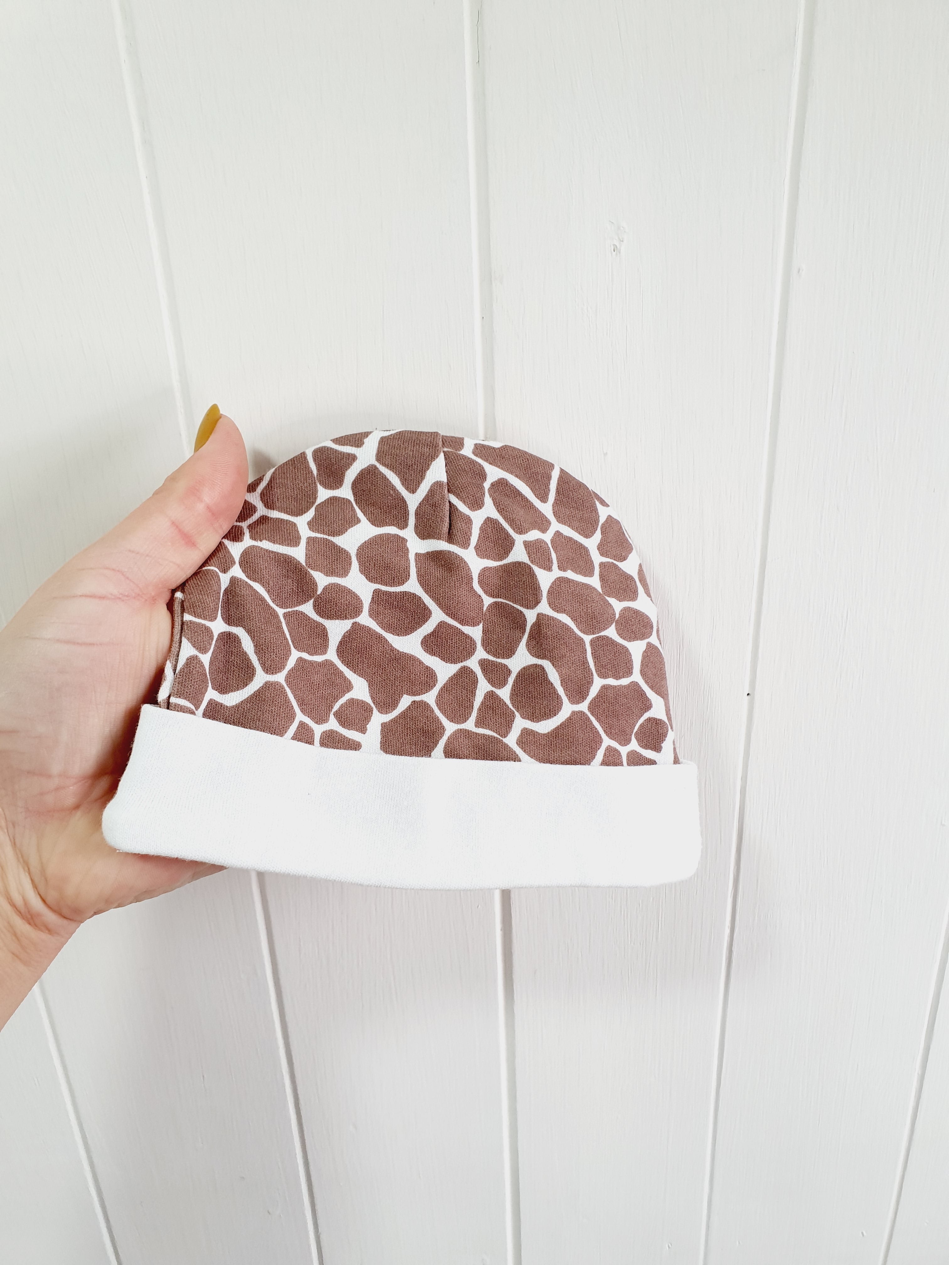 Gem Look Australia giraffe print bodusuit-leggings-long sleeve top-hat set 0-6 months