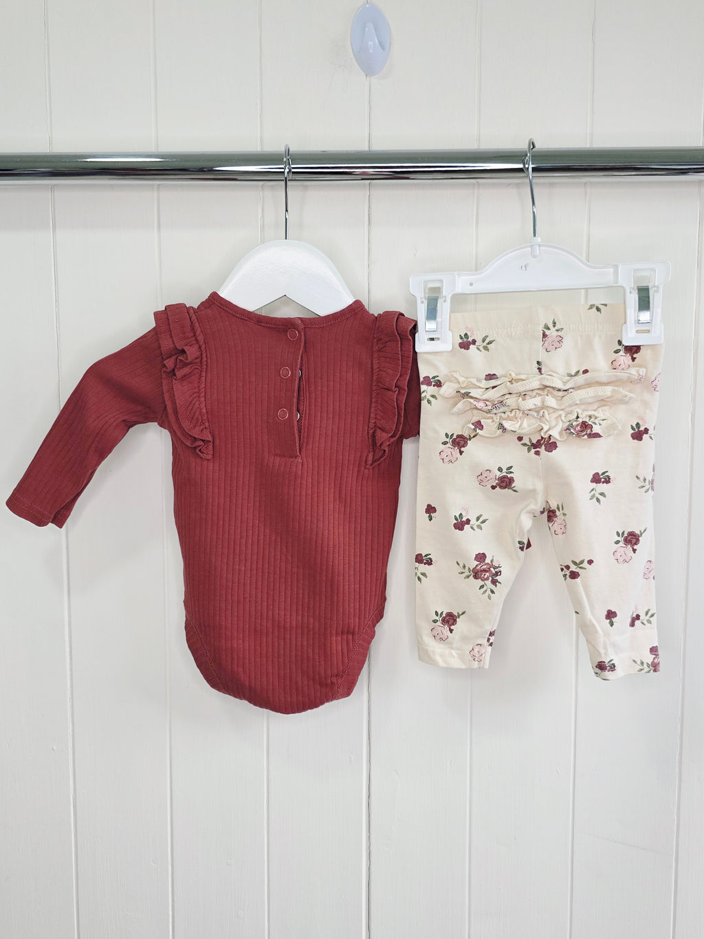 Tu - up to 1 month frilly bodysuit and floral leggings set