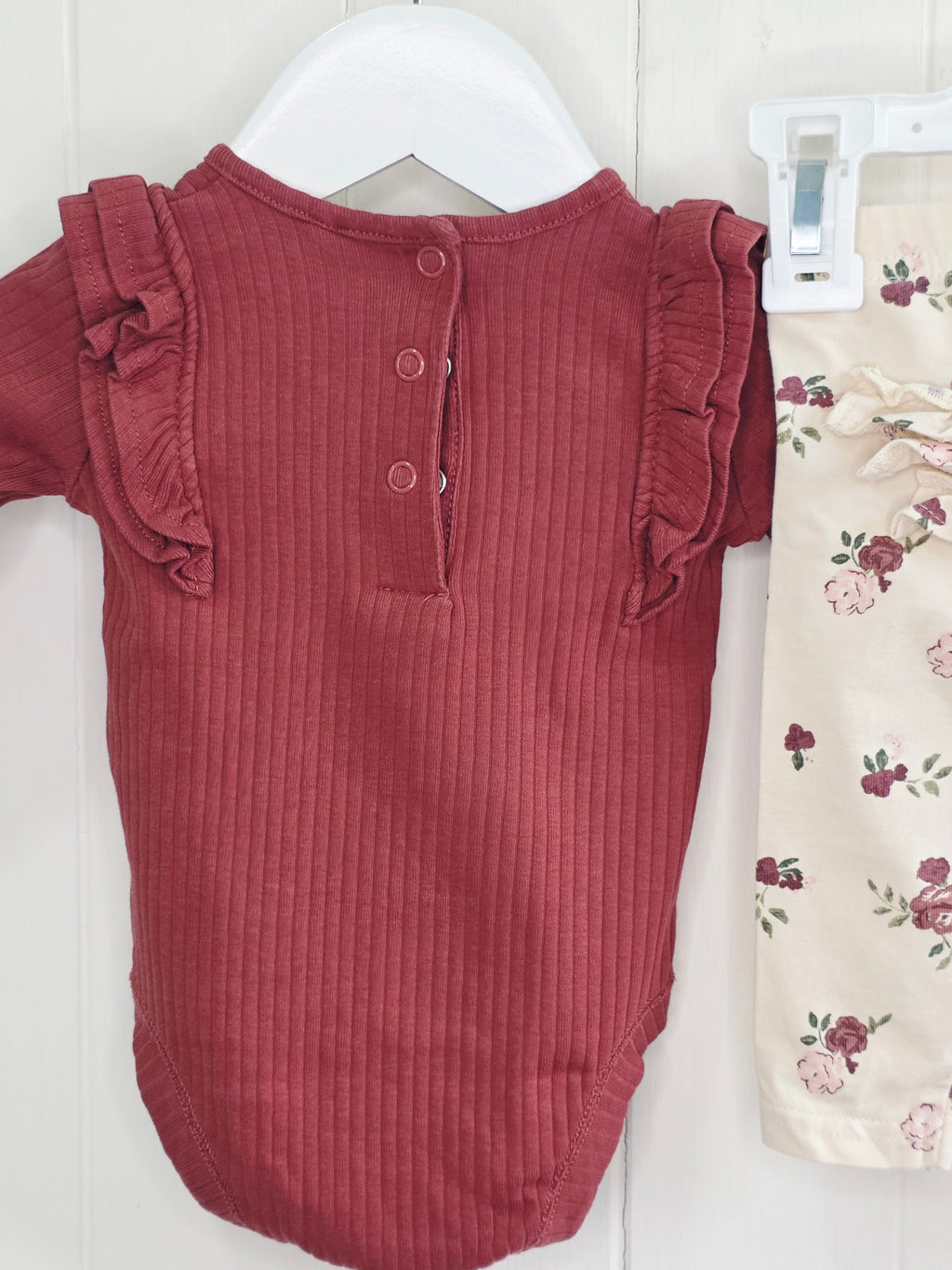 Tu - up to 1 month frilly bodysuit and floral leggings set