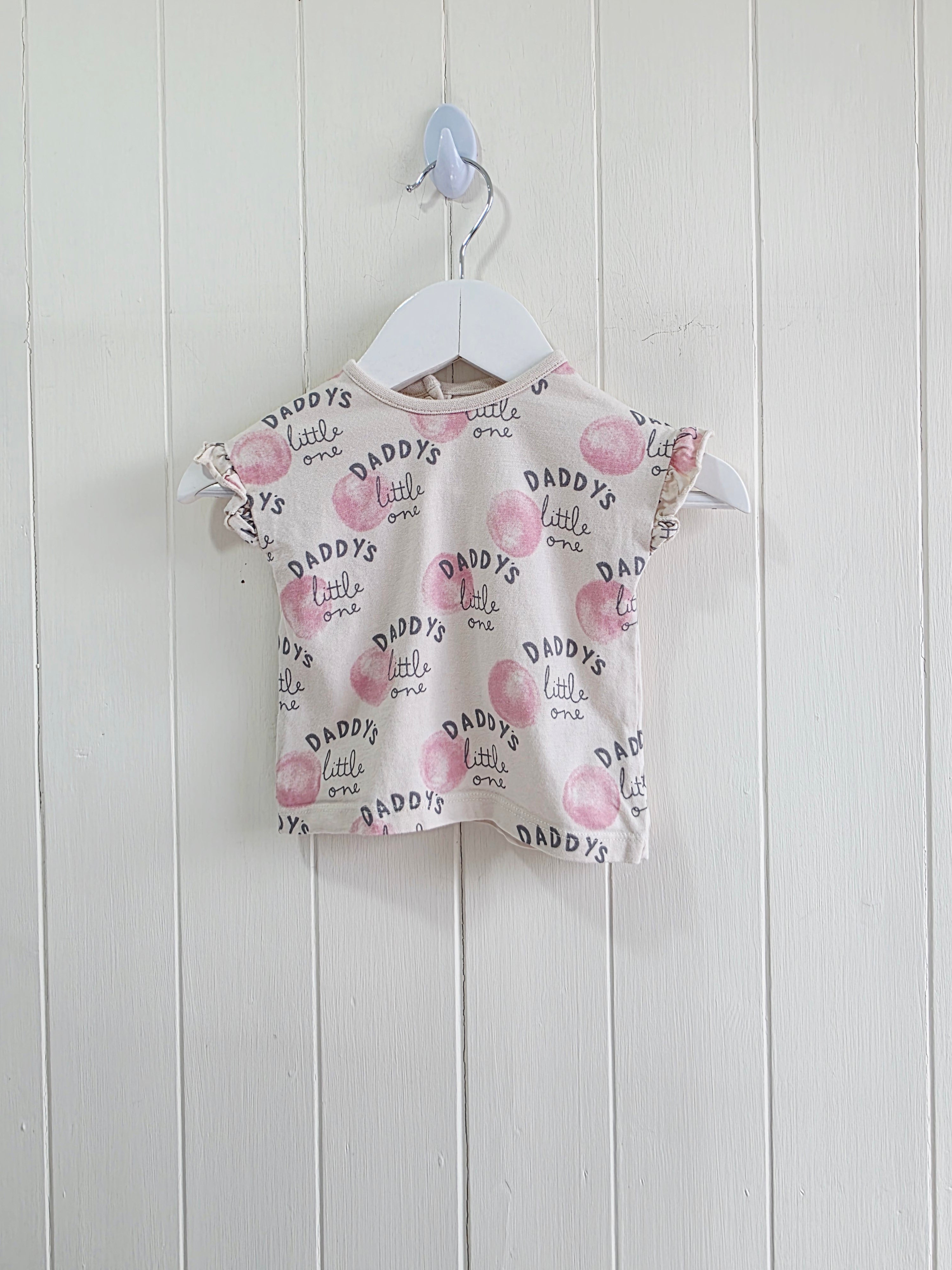 George - First size girls t-shirt "Daddy's little one" featuring ruffle sleeves