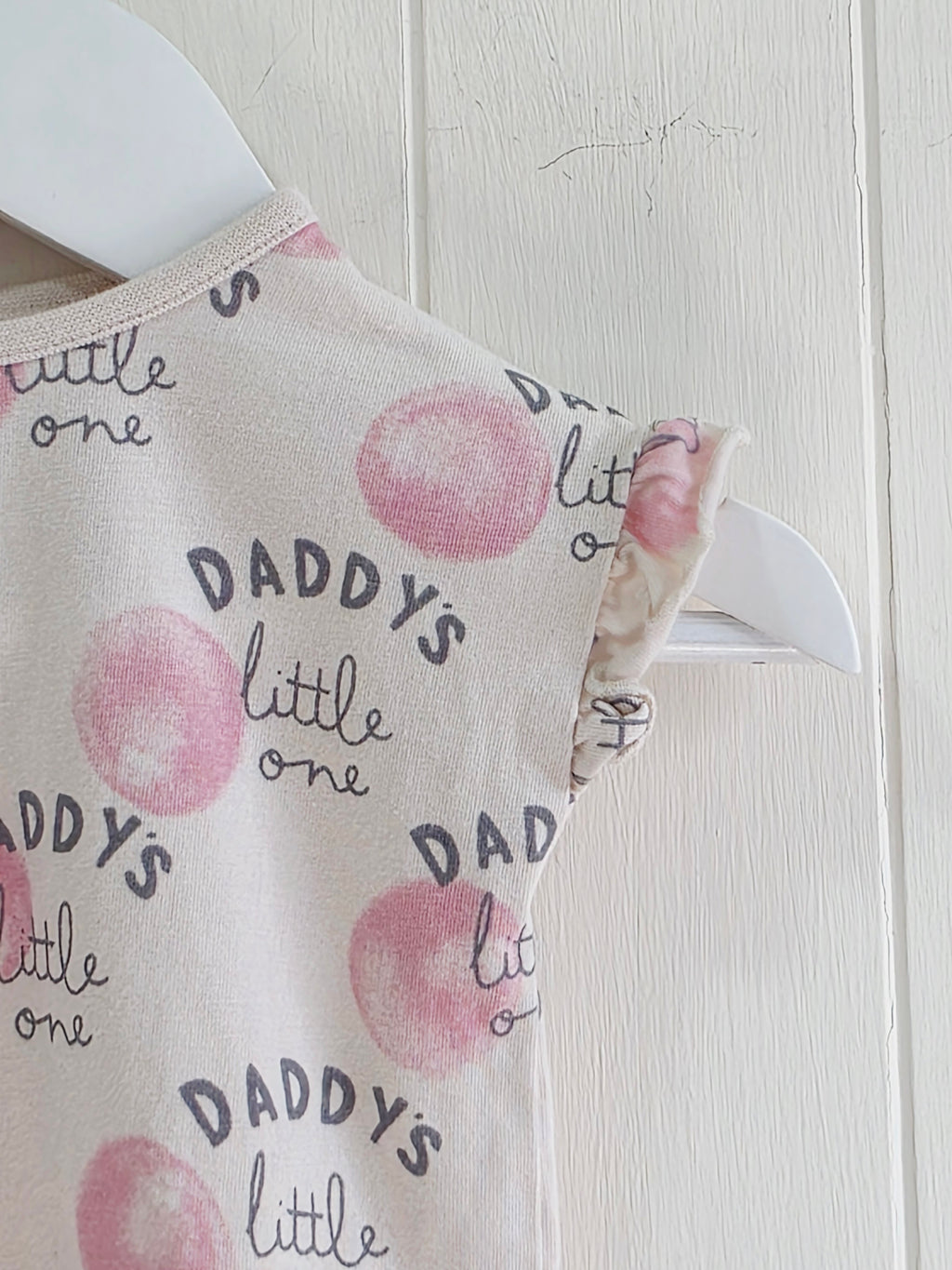 George - First size girls t-shirt "Daddy's little one" featuring ruffle sleeves