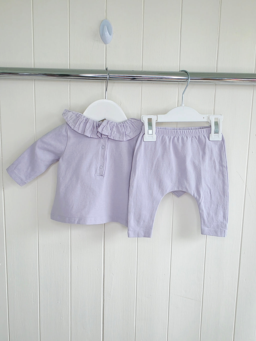 Next - up to 3 months lilac cotton top and leggings outfit set featuring an elephant applique