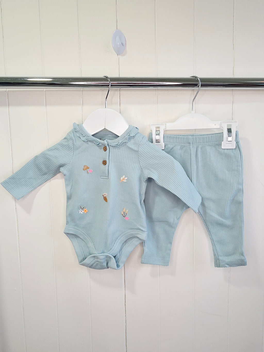 Nutmeg - 0-3 months baby girls sage green long sleeve bodysuit and leggings set