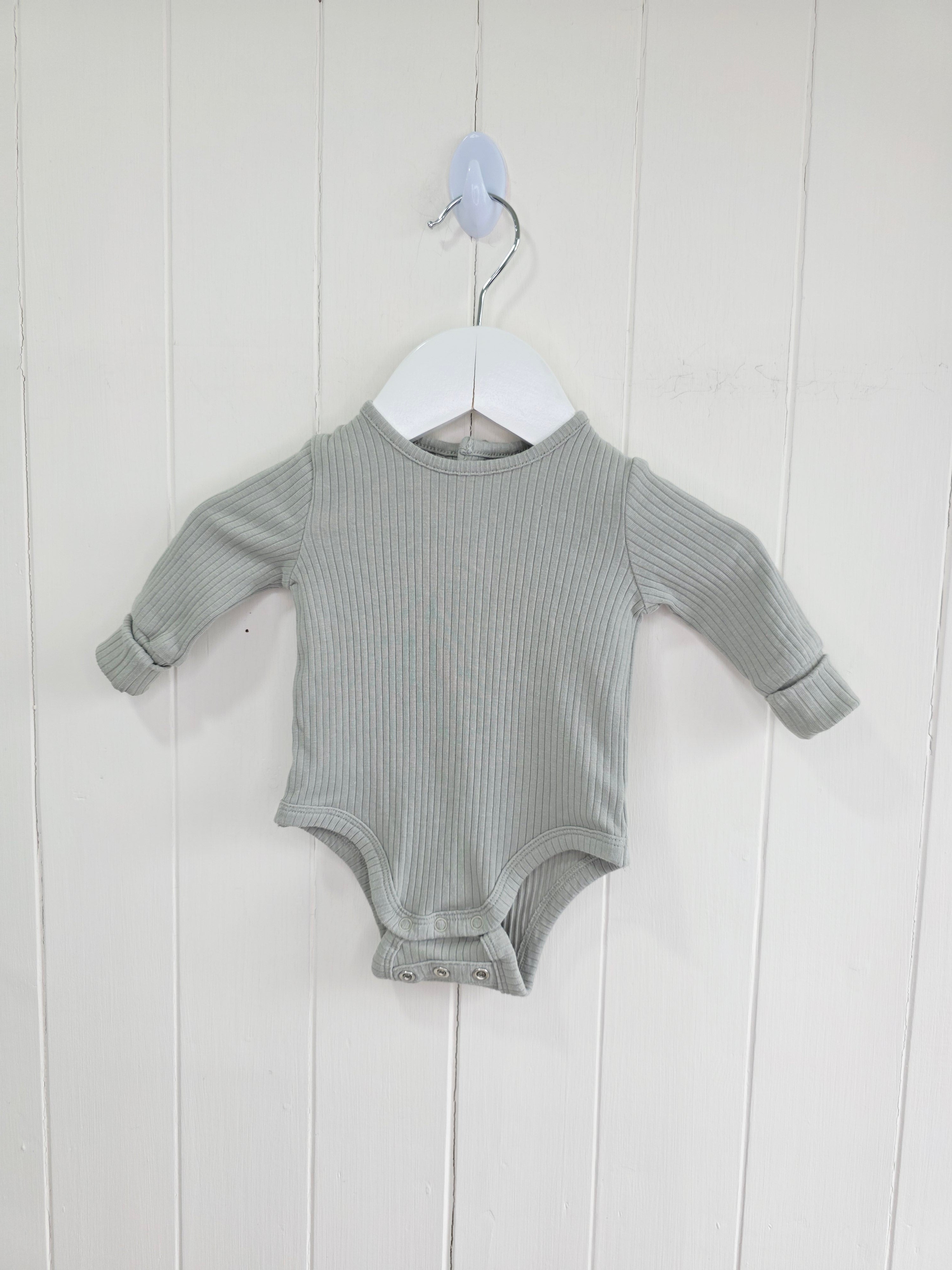 Mamas&Papas - up to 1 month sage green long sleeve bodysuit