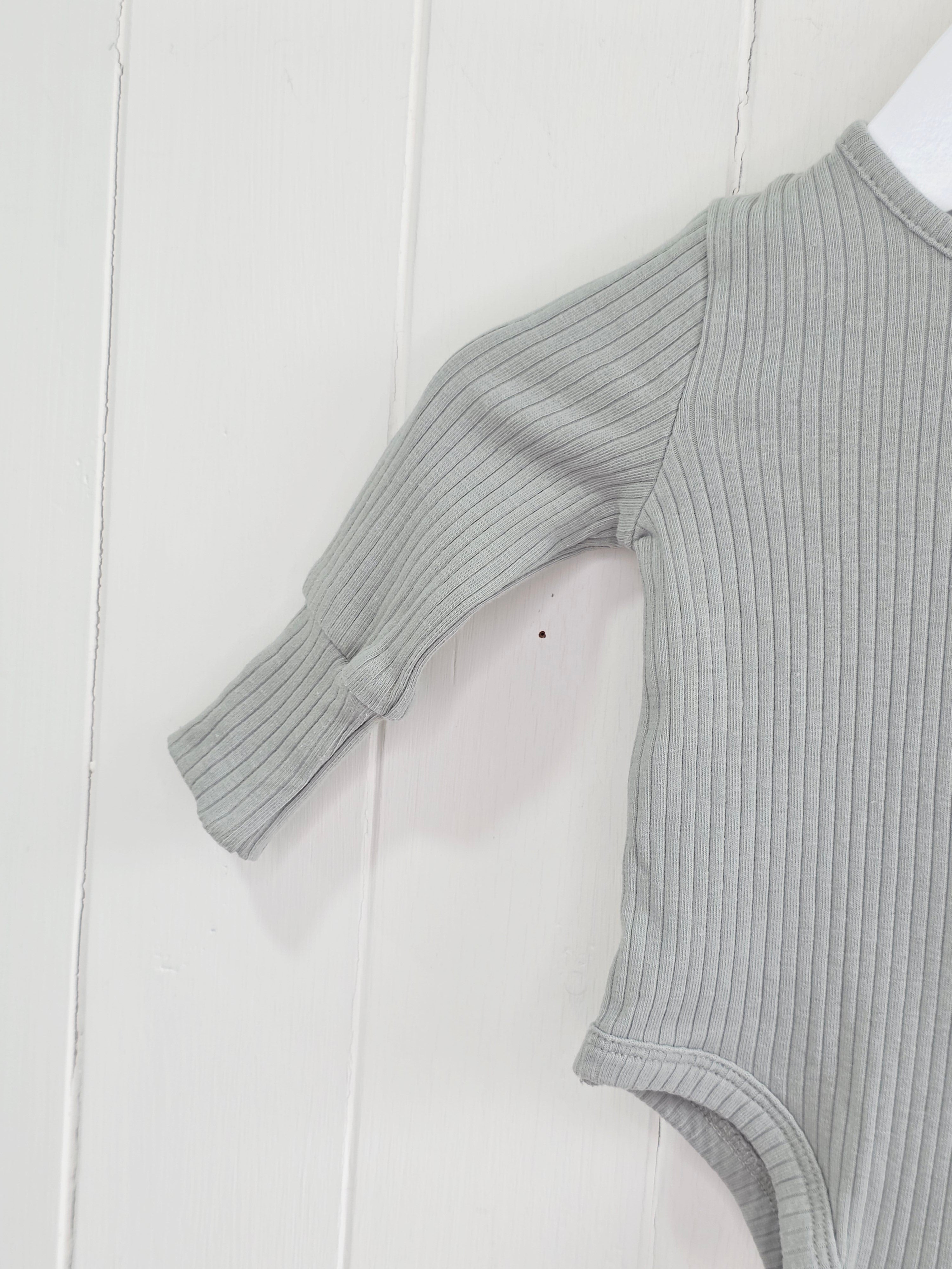 Mamas&Papas - up to 1 month sage green long sleeve bodysuit