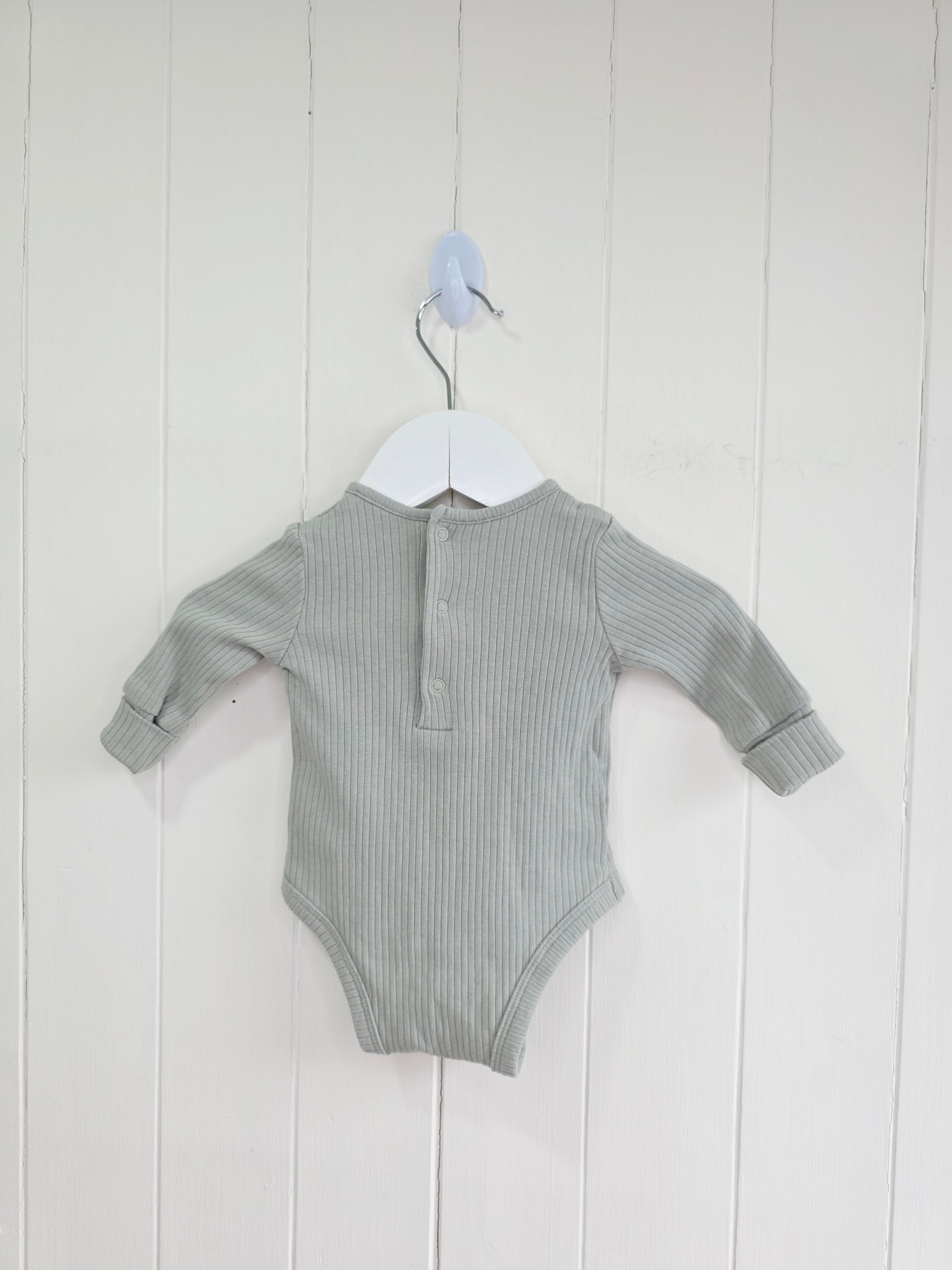 Mamas&Papas - up to 1 month sage green long sleeve bodysuit