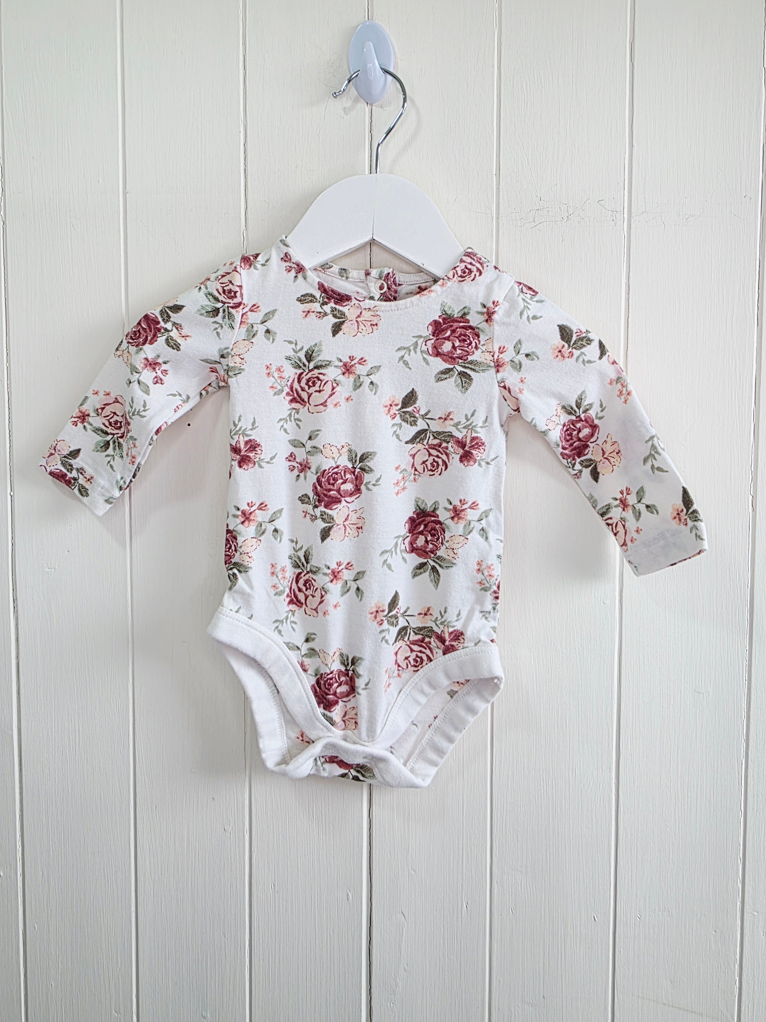 TU - 0-3 months girls white floral long sleeved bodysuit