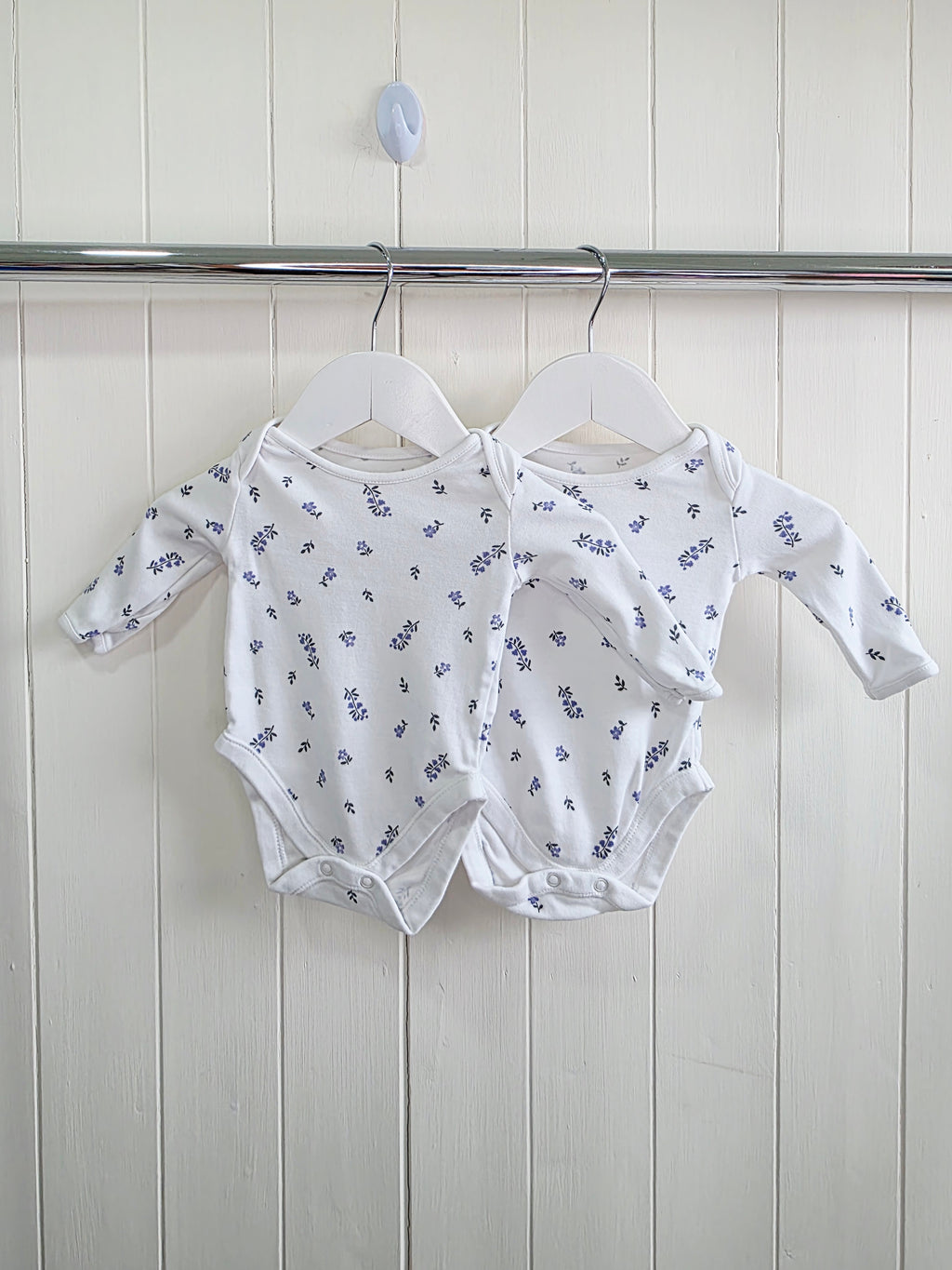 George - 0-3 months girls white blue floral long sleeve bodysuits