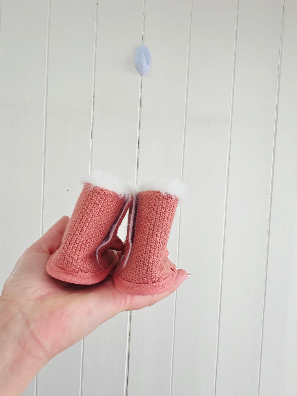 Nutmeg - newborn knitted fox pram booties with faux fur inside