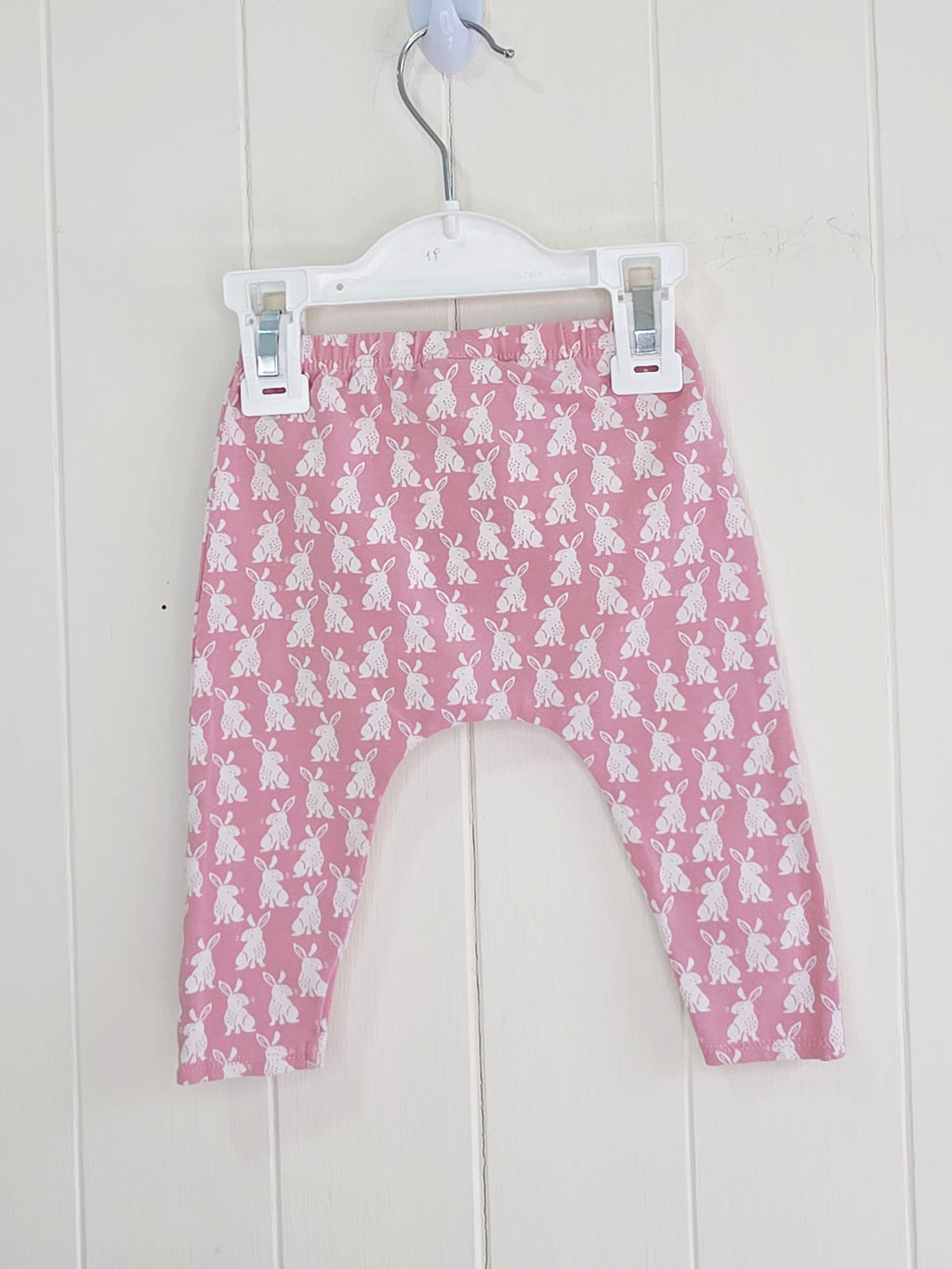 Next - 3-6 months girls pink leggings featuring all over bunny print