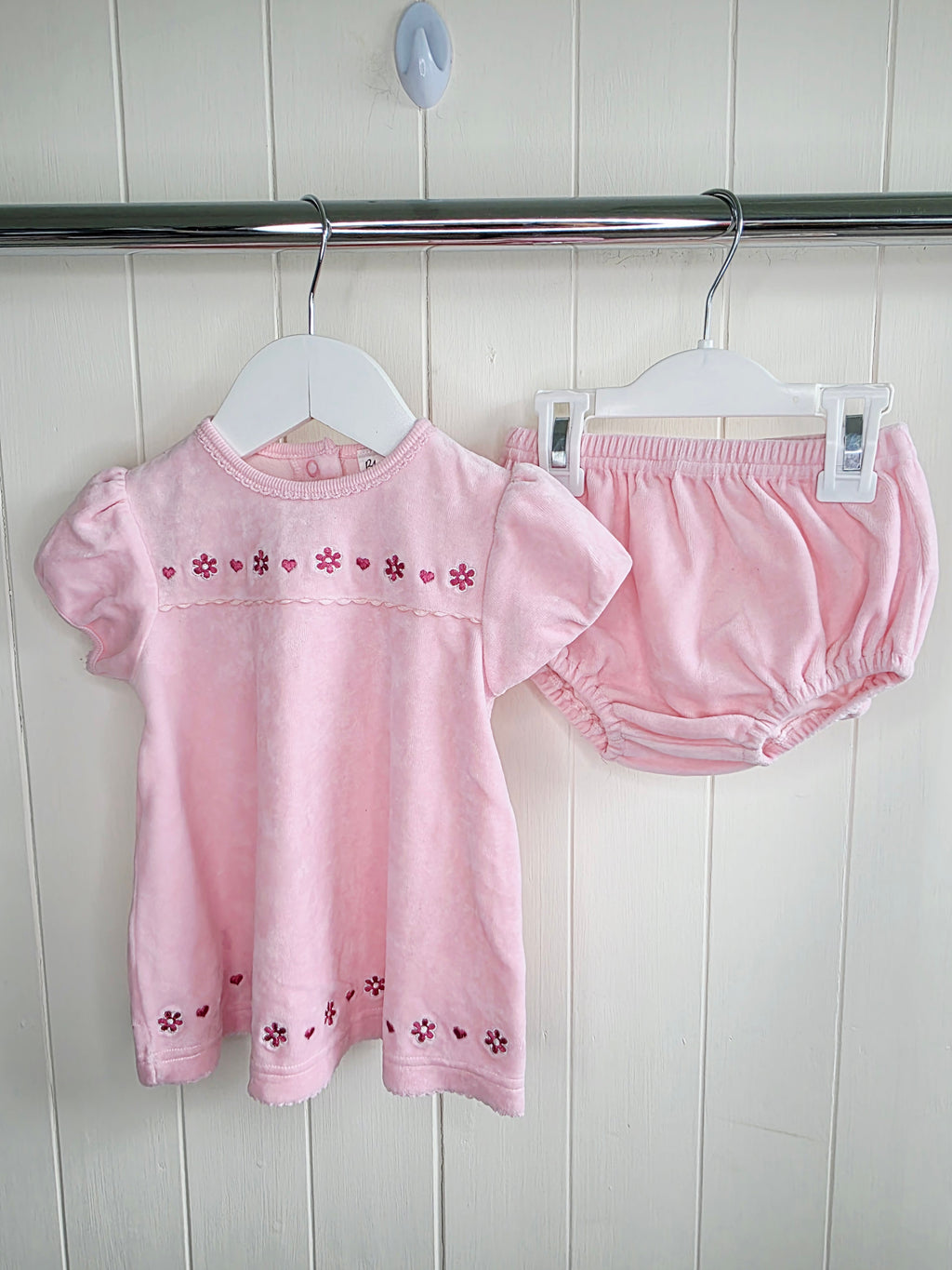 Bhs baby - 3-6 months girls pink velour bloomers and dress set featuring embroidered flowers